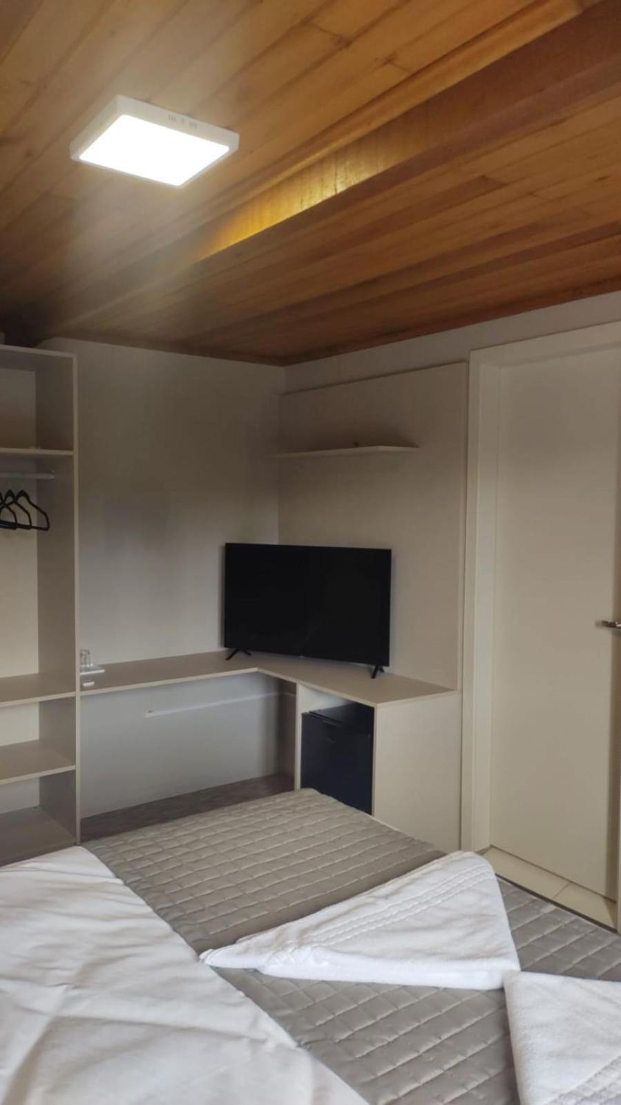 Deluxe King Room,1658290593:JPEG