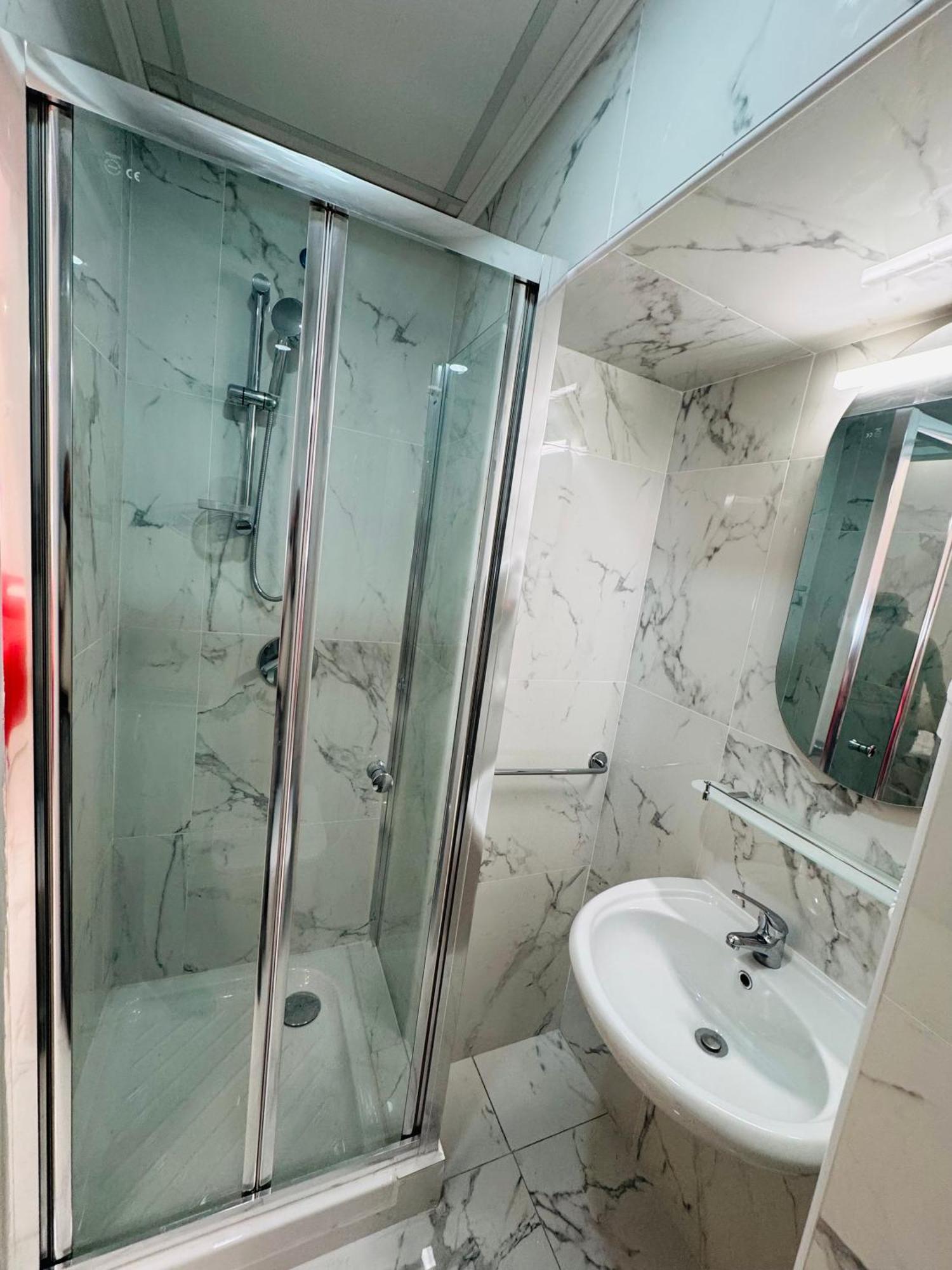 Family Room Private Bathroom
