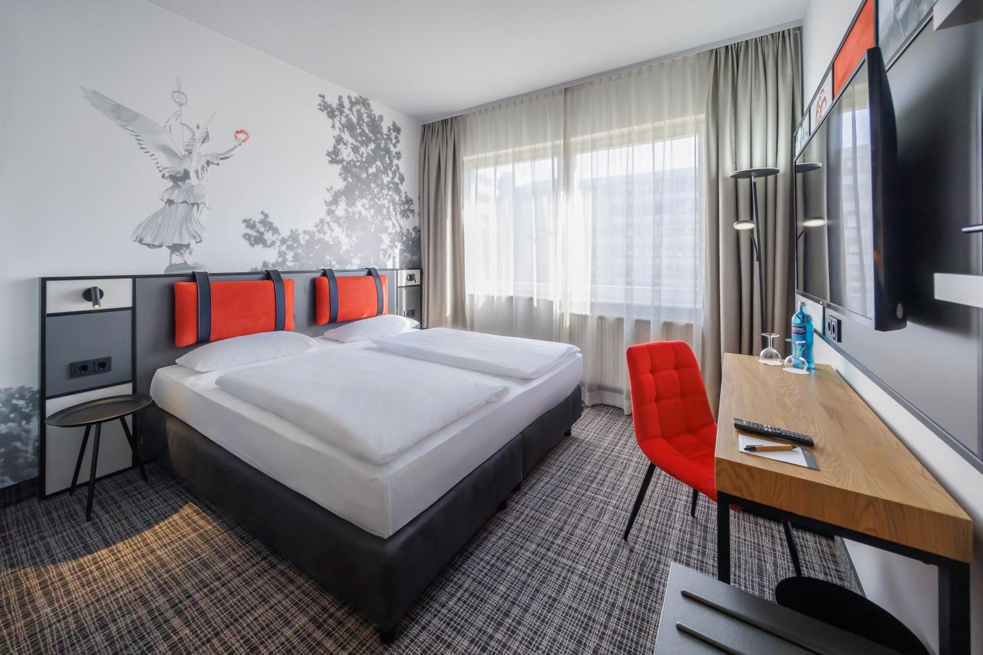 Double Room,1658766015:JPEG
