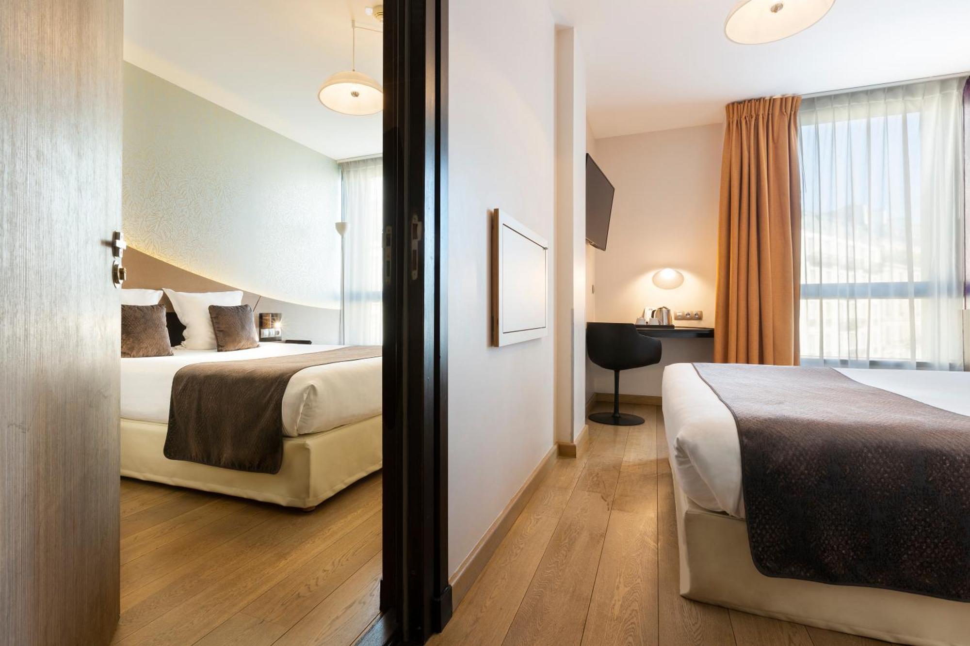 Two Connecting Double Rooms,1658769360:JPEG