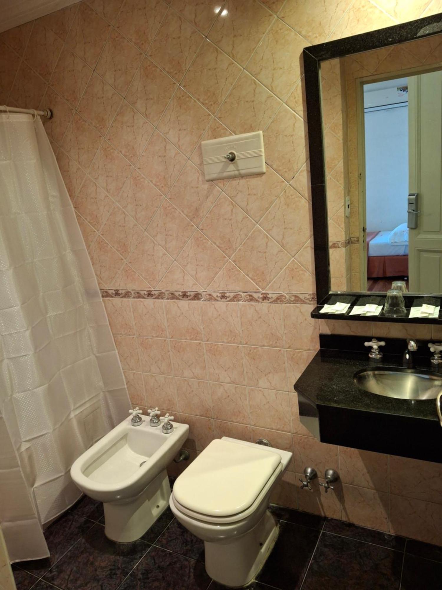 Standard Queen Room,1658803528:JPEG