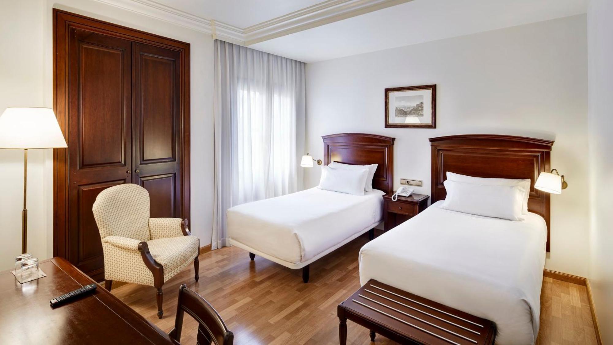 Twin Room,1659456064:JPEG
