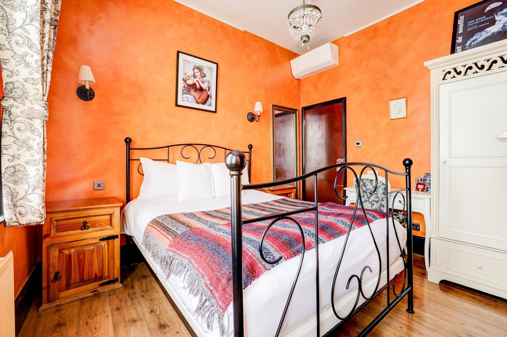 Superior King Room Especial
