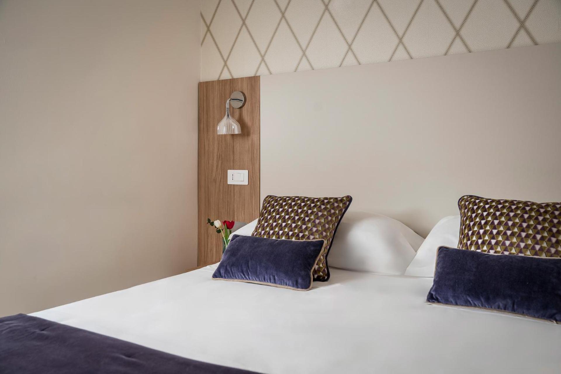 Double Room,1660286922:JPEG