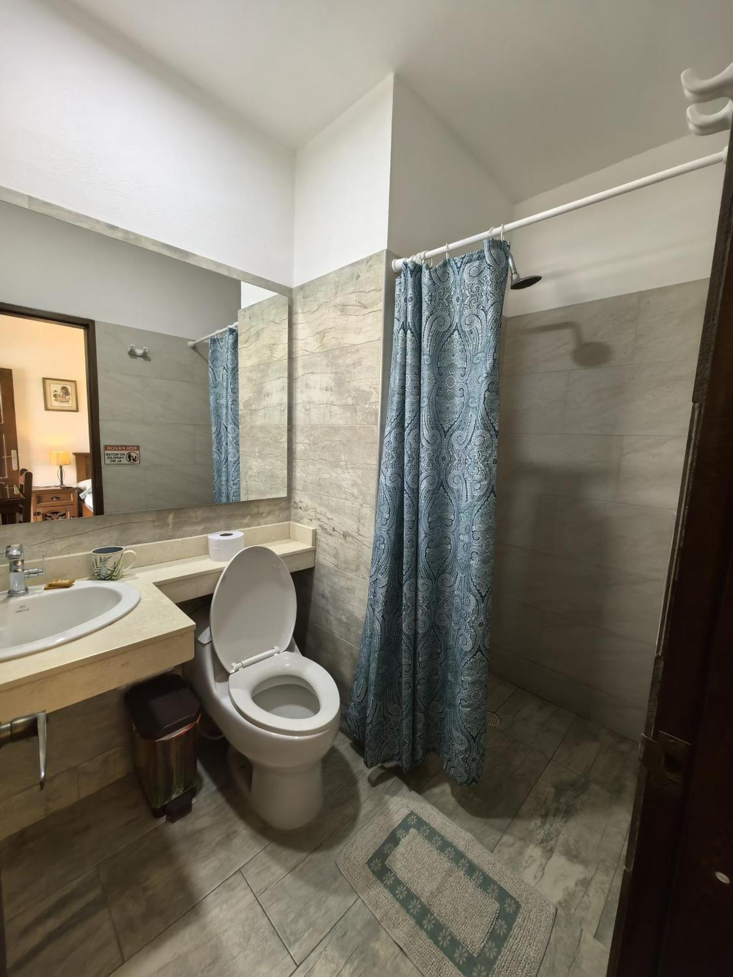 Standard Family Room,1660339662:JPEG