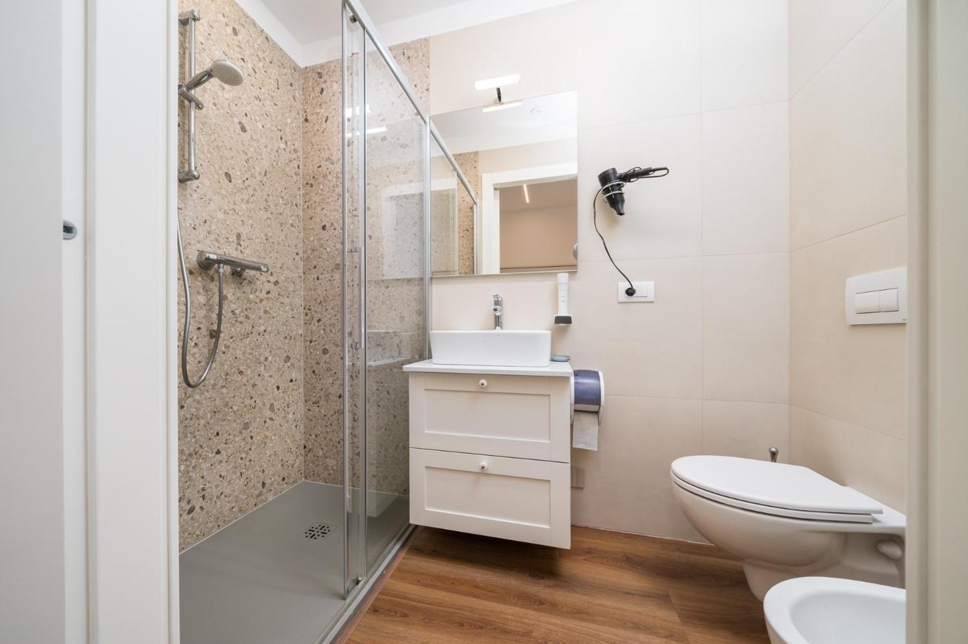 Quadruple Room Private Bathroom