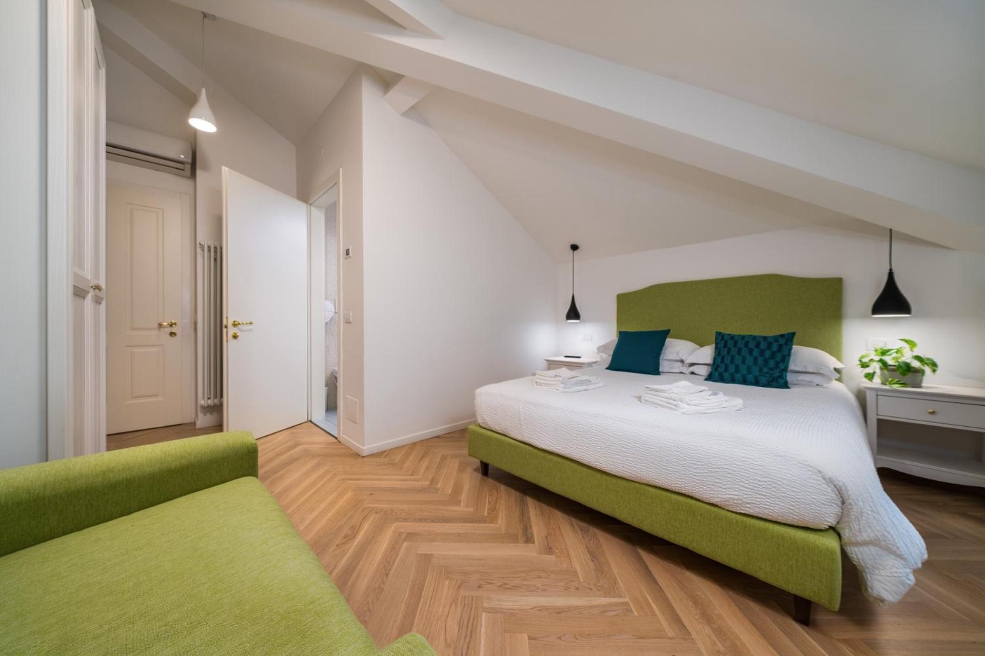 Triple Room Private Bathroom