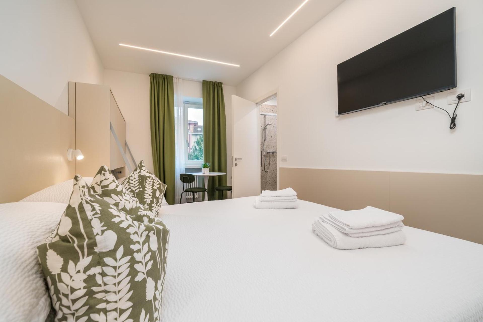 Quadruple Room Private Bathroom