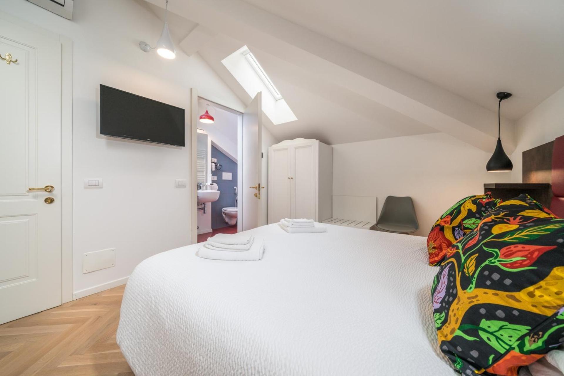 Triple Room Private Bathroom