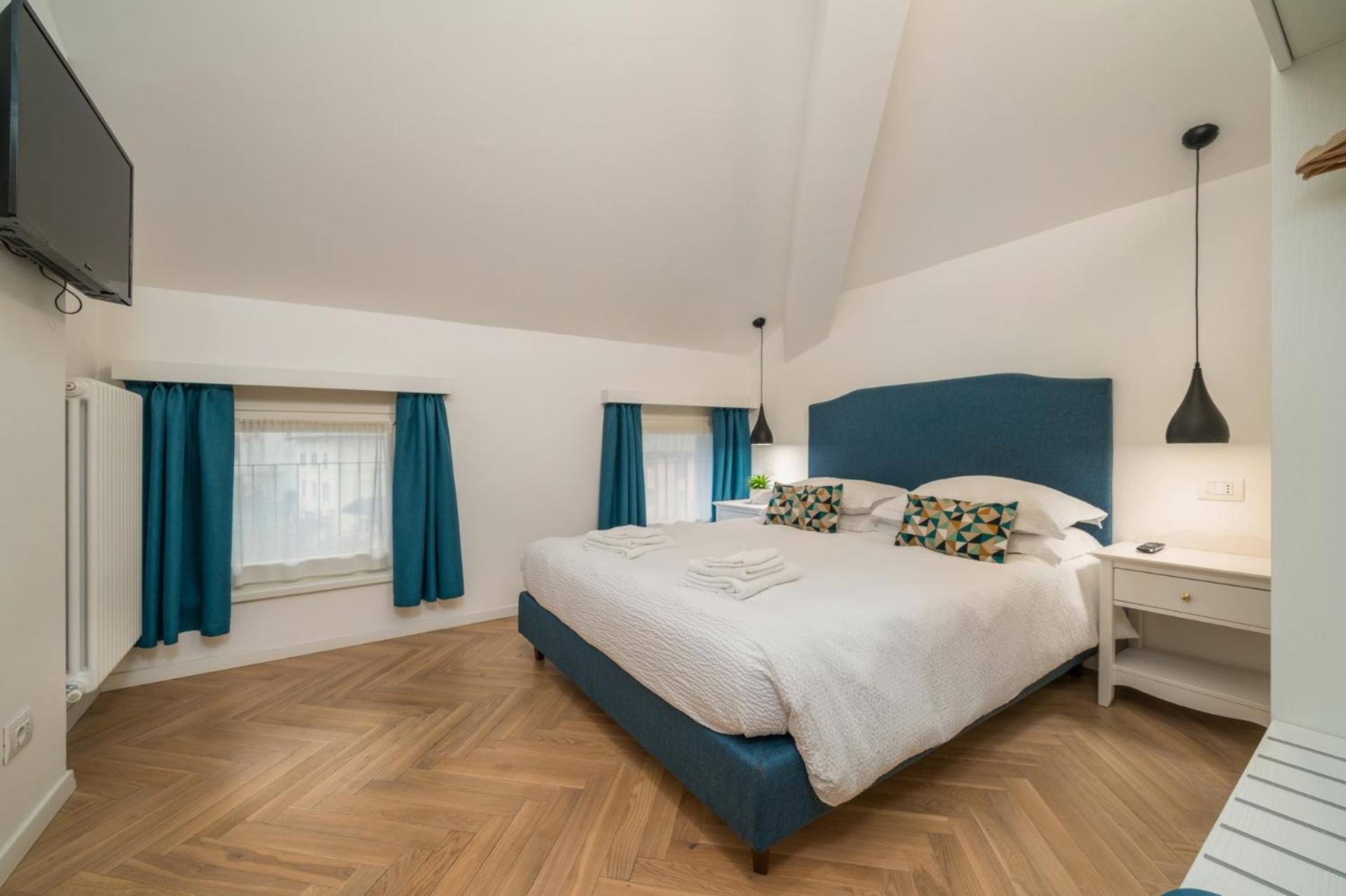 Double Room Private Bathroom