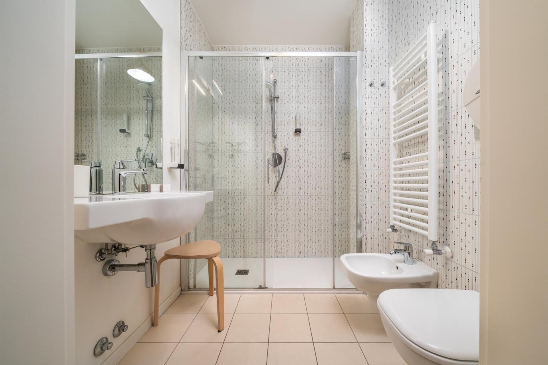Quadruple Room Private Bathroom