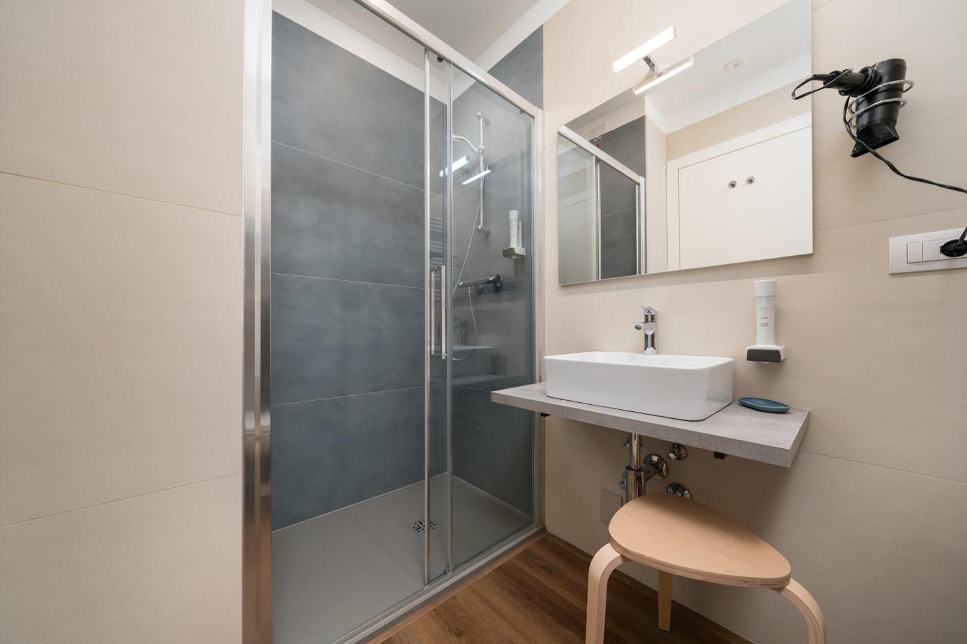 Double Room Private Bathroom