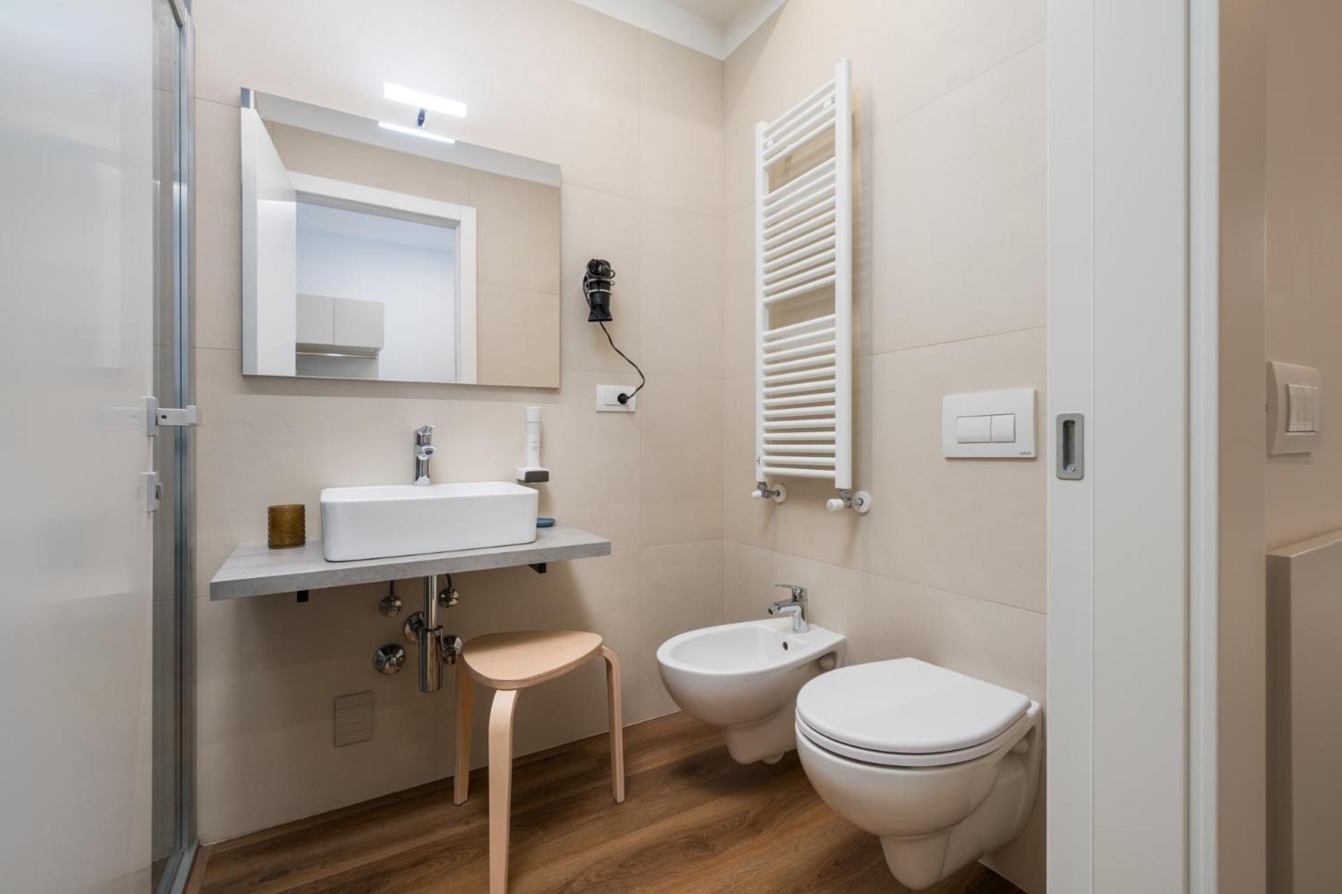 Double Room Private Bathroom