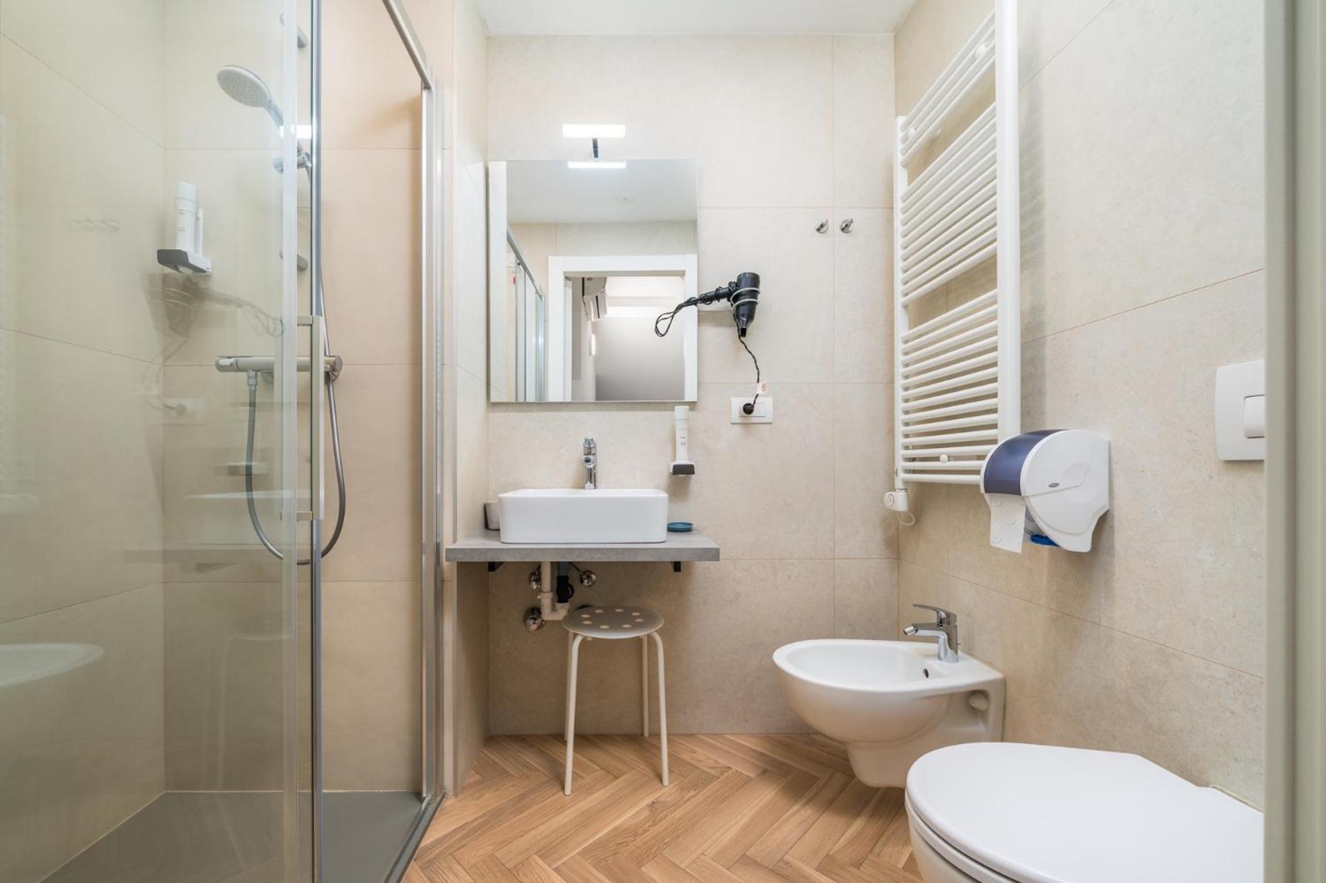 Double Room Private Bathroom