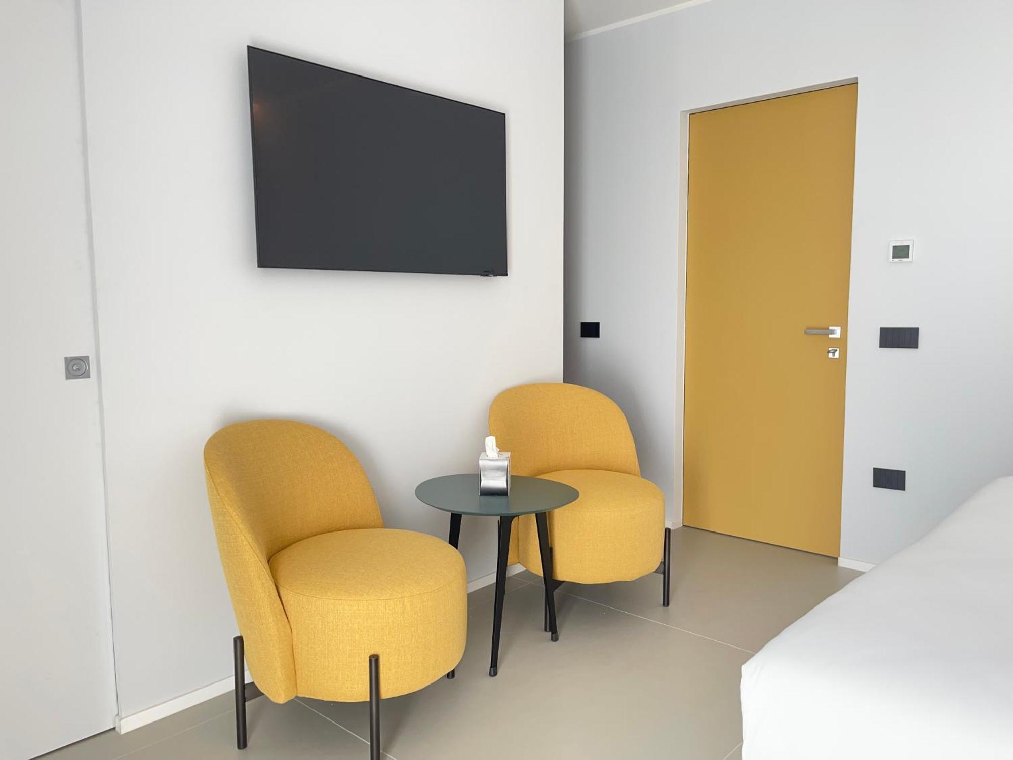Double or Twin Room Balcony