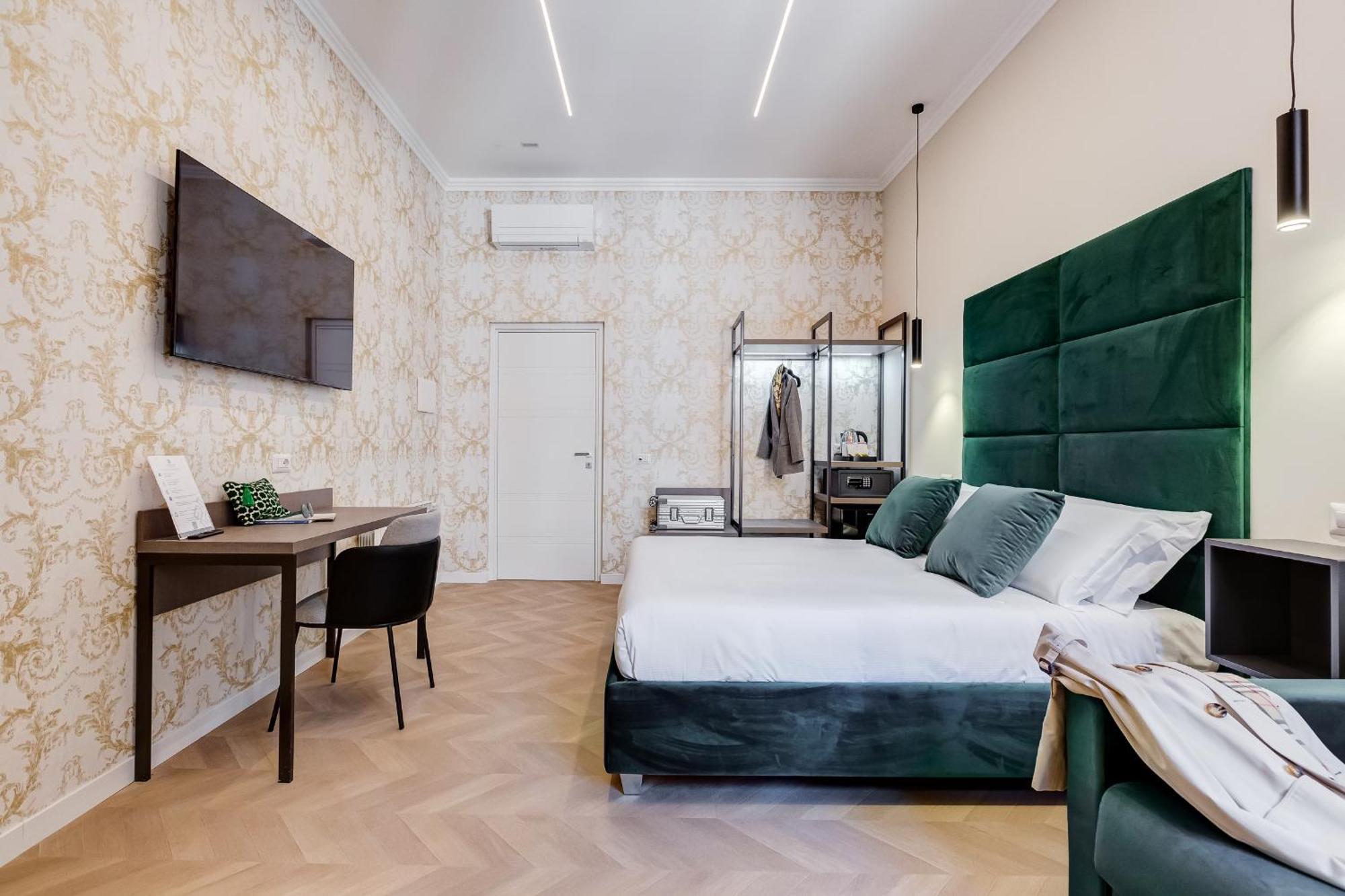 Superior Triple Room