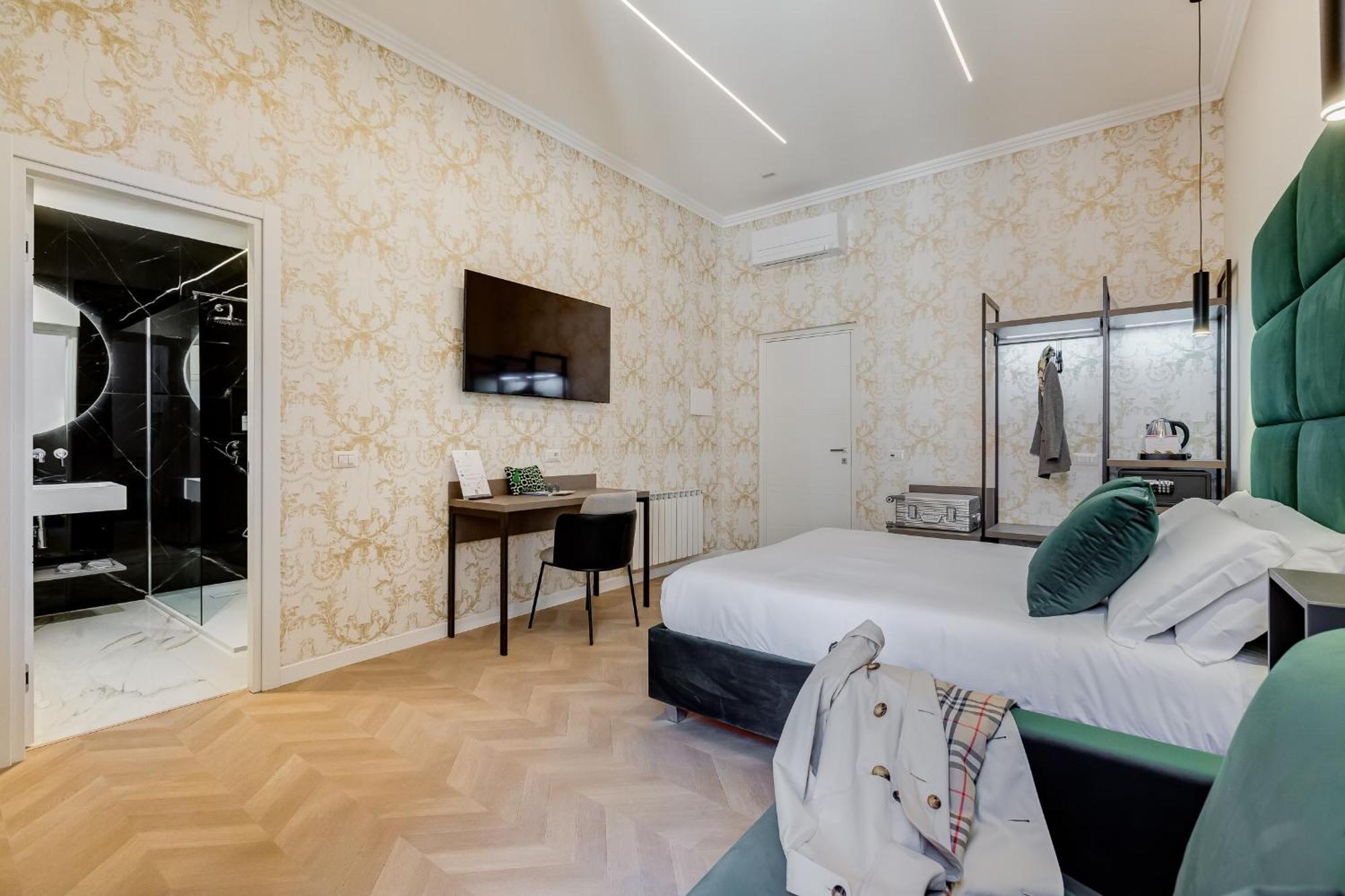 Superior Triple Room