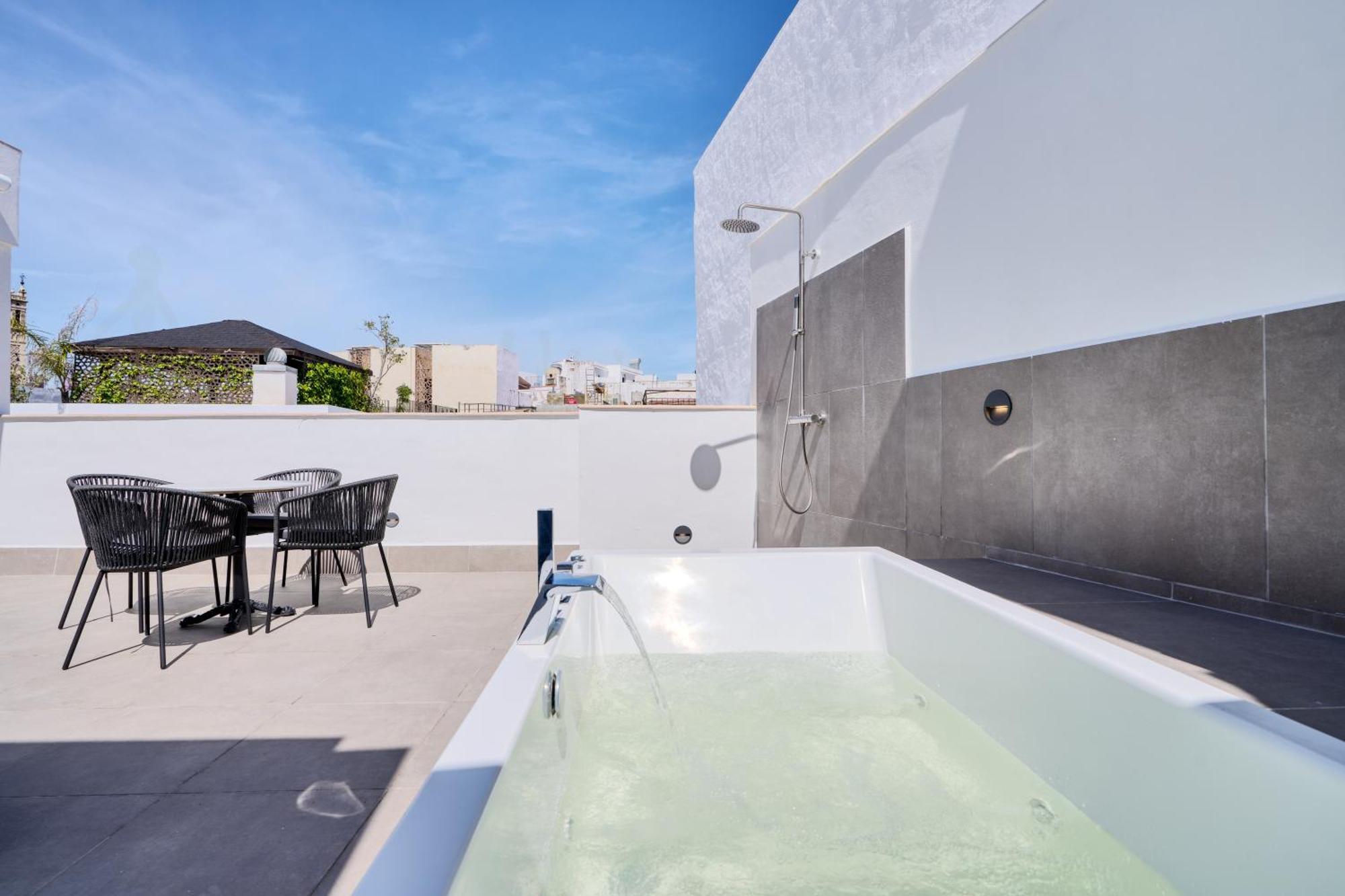 Premium Room Jacuzzi Terrace