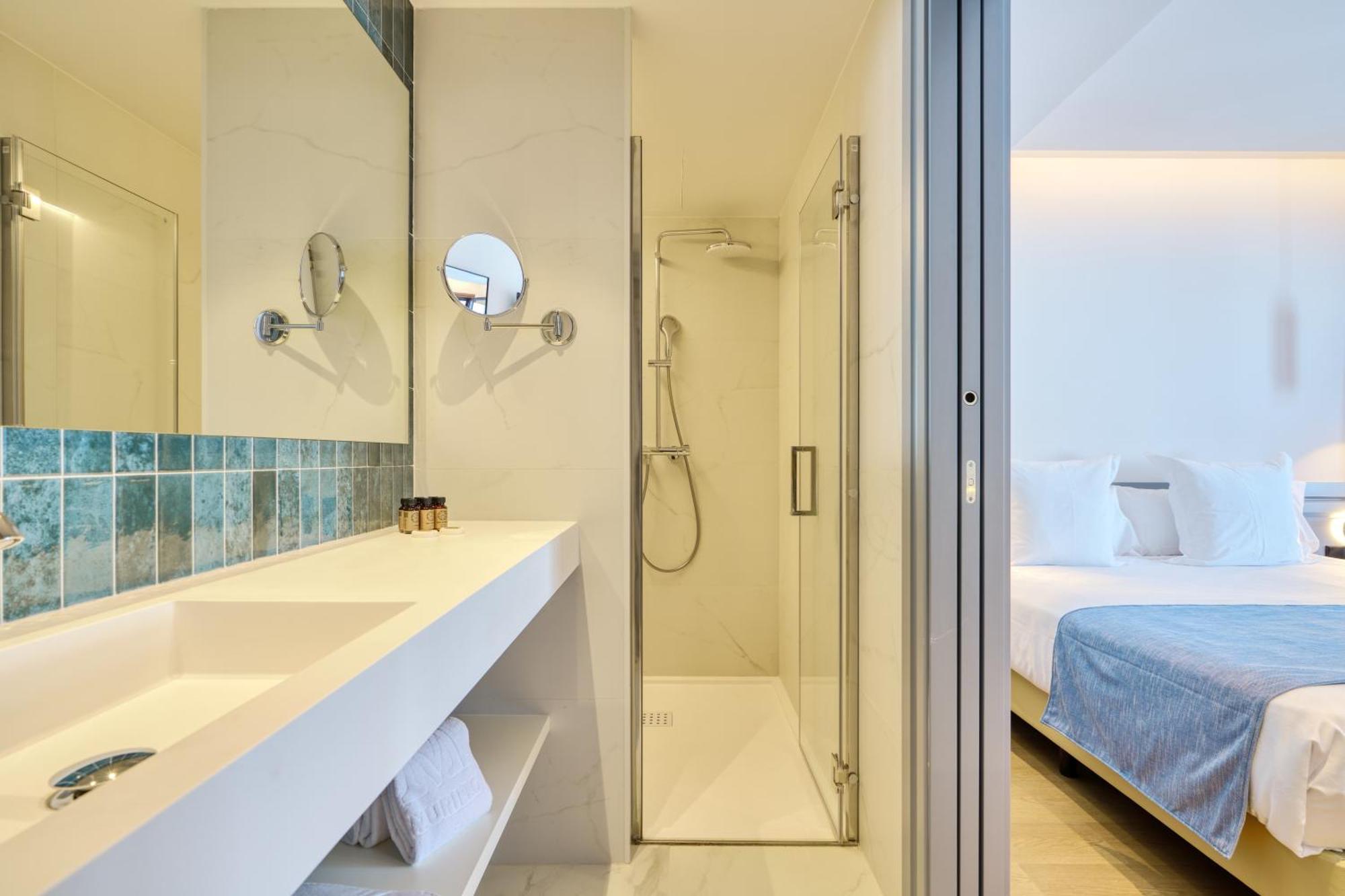 Superior Room Jacuzzi terrace,1661106116:JPEG