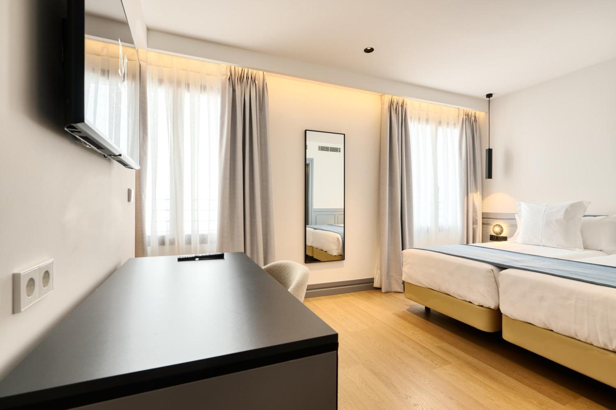 Twin Room,1661106139:JPEG