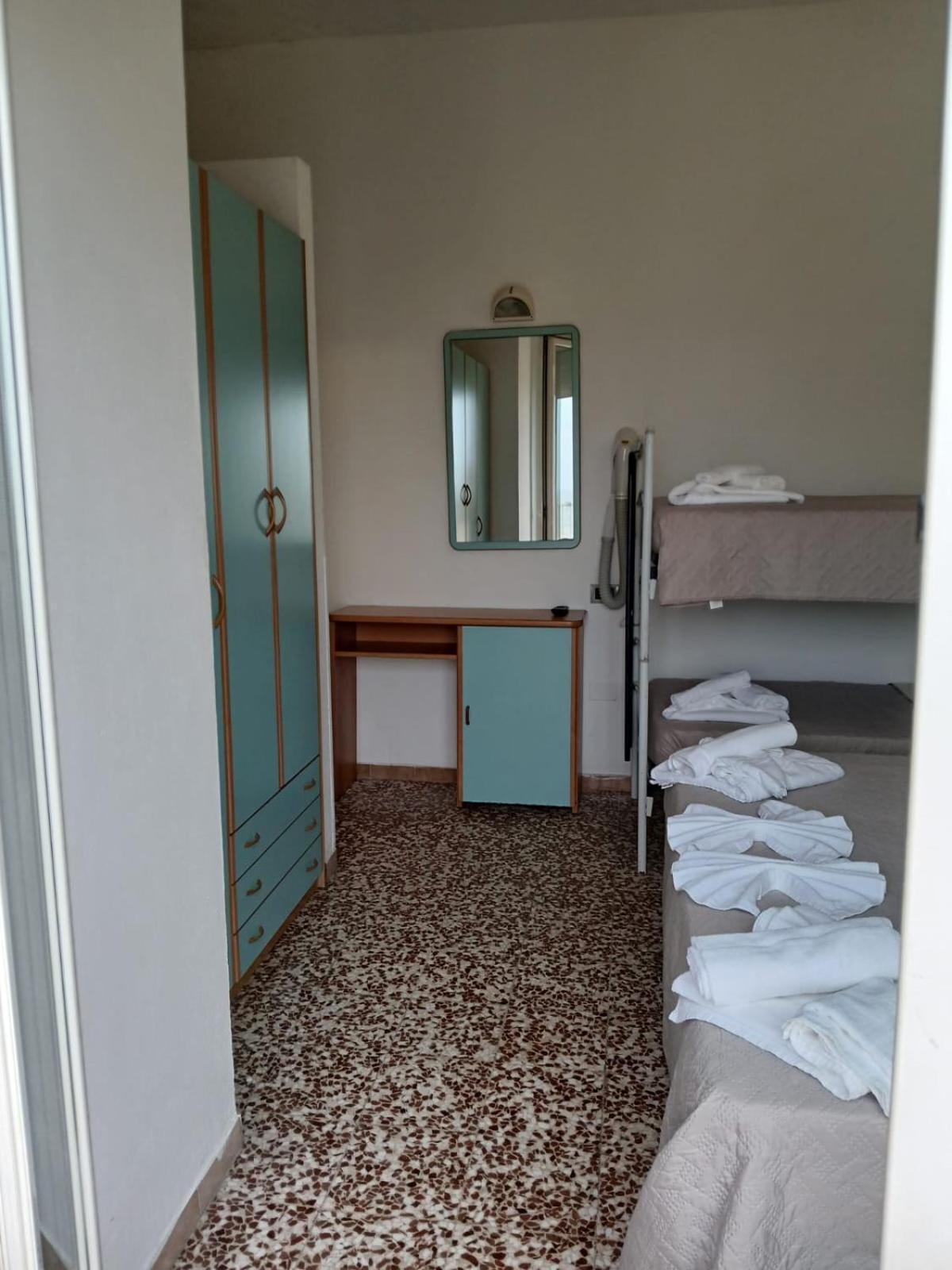 Quadruple Room Private Bathroom