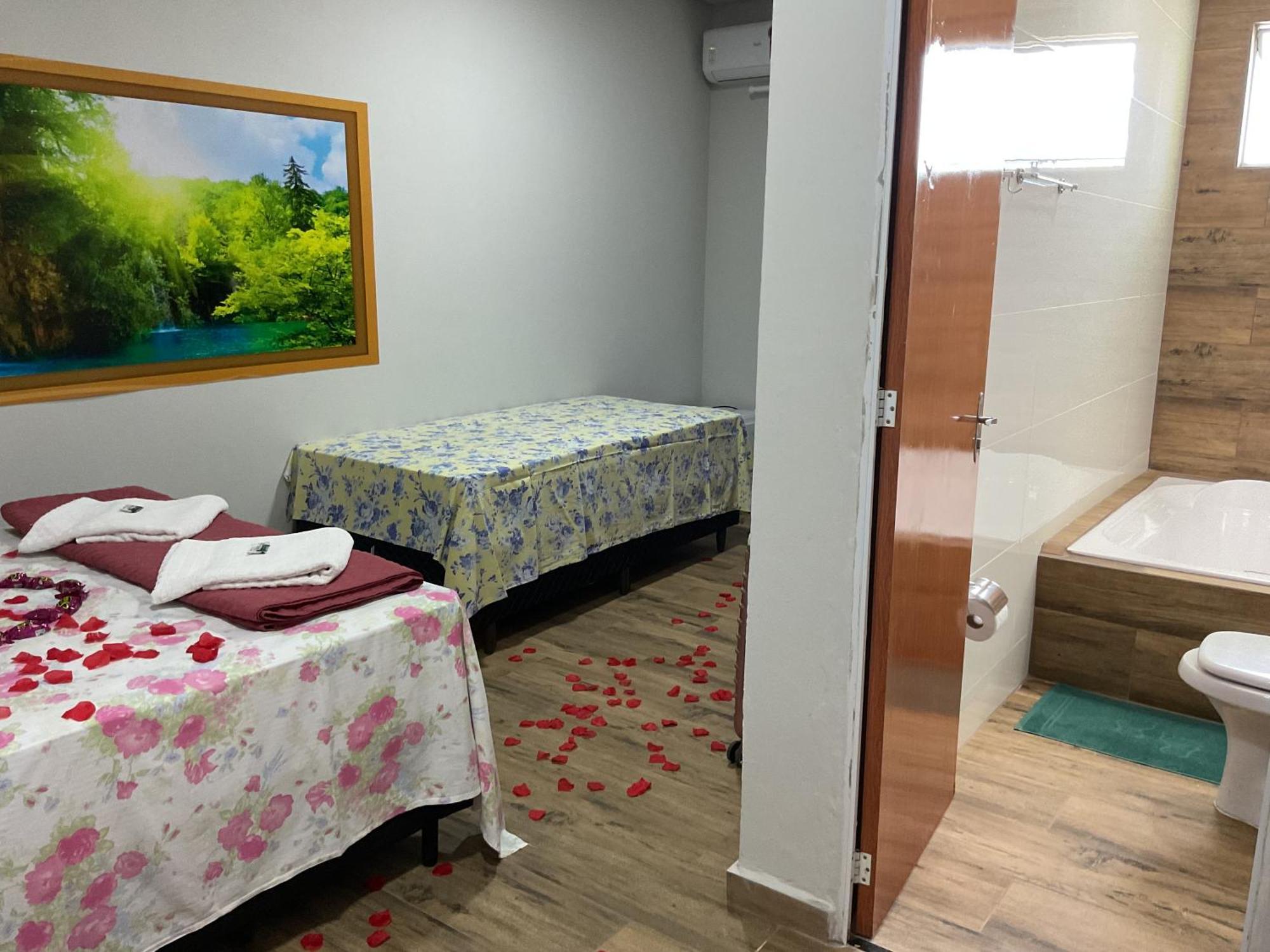 Triple Room Bath