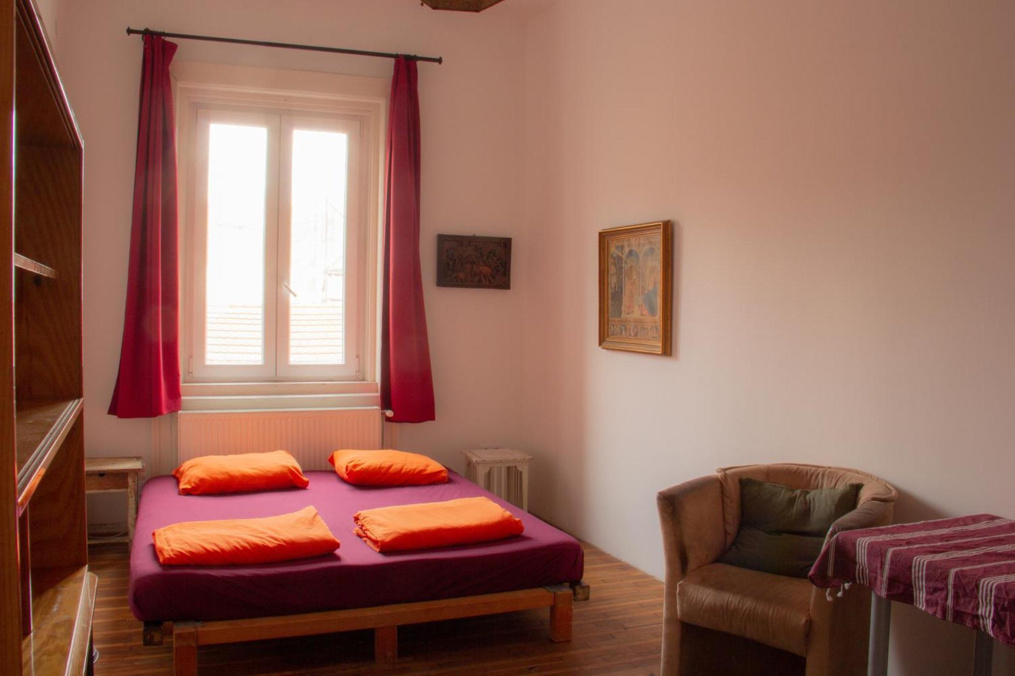 Double Room,1661687127:JPEG