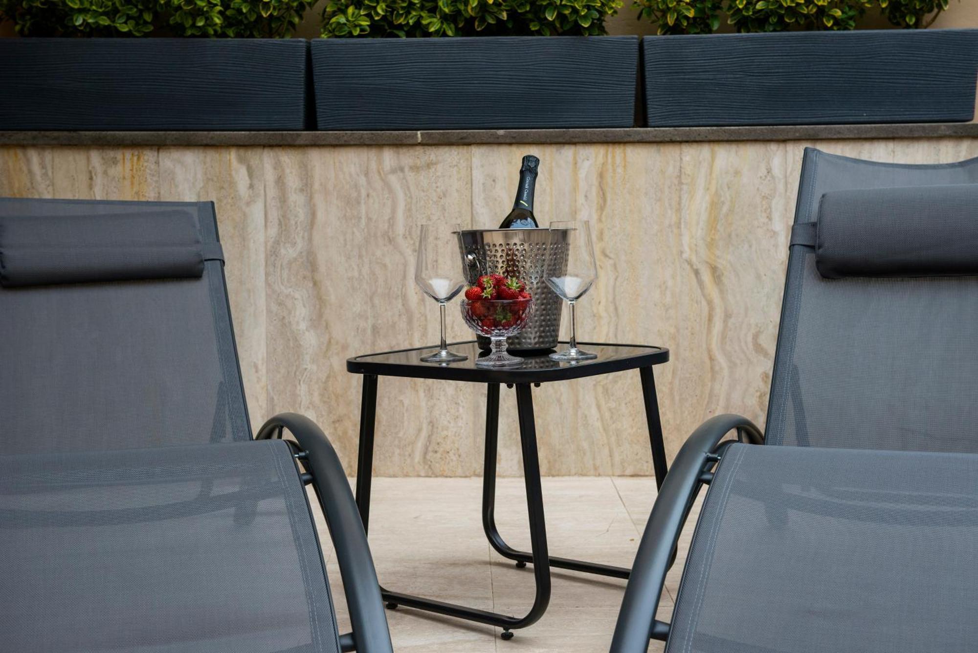 Double Room Terrace,1662217277:JPEG