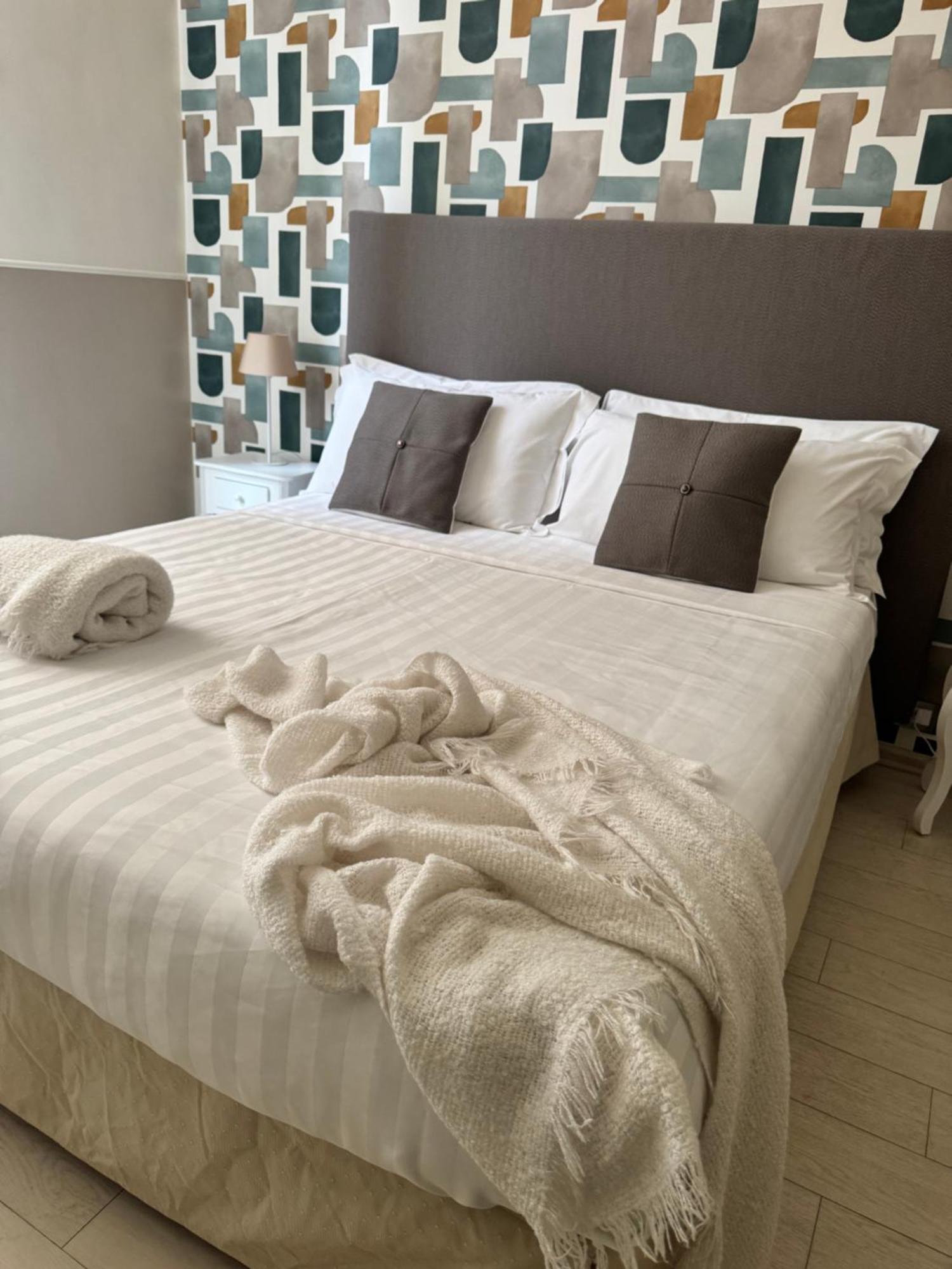 Superior Double Room,1662392569:JPEG