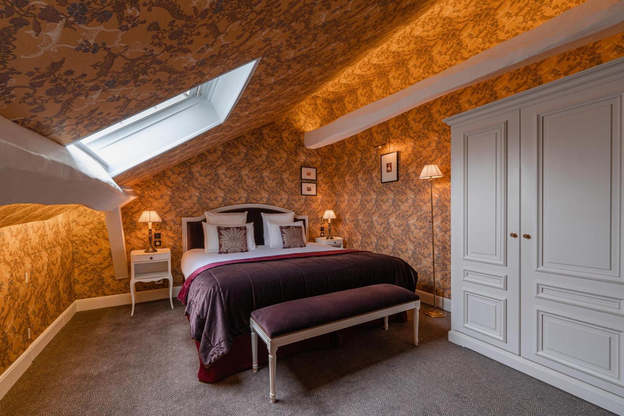 Signature Suite,1663734971:JPEG