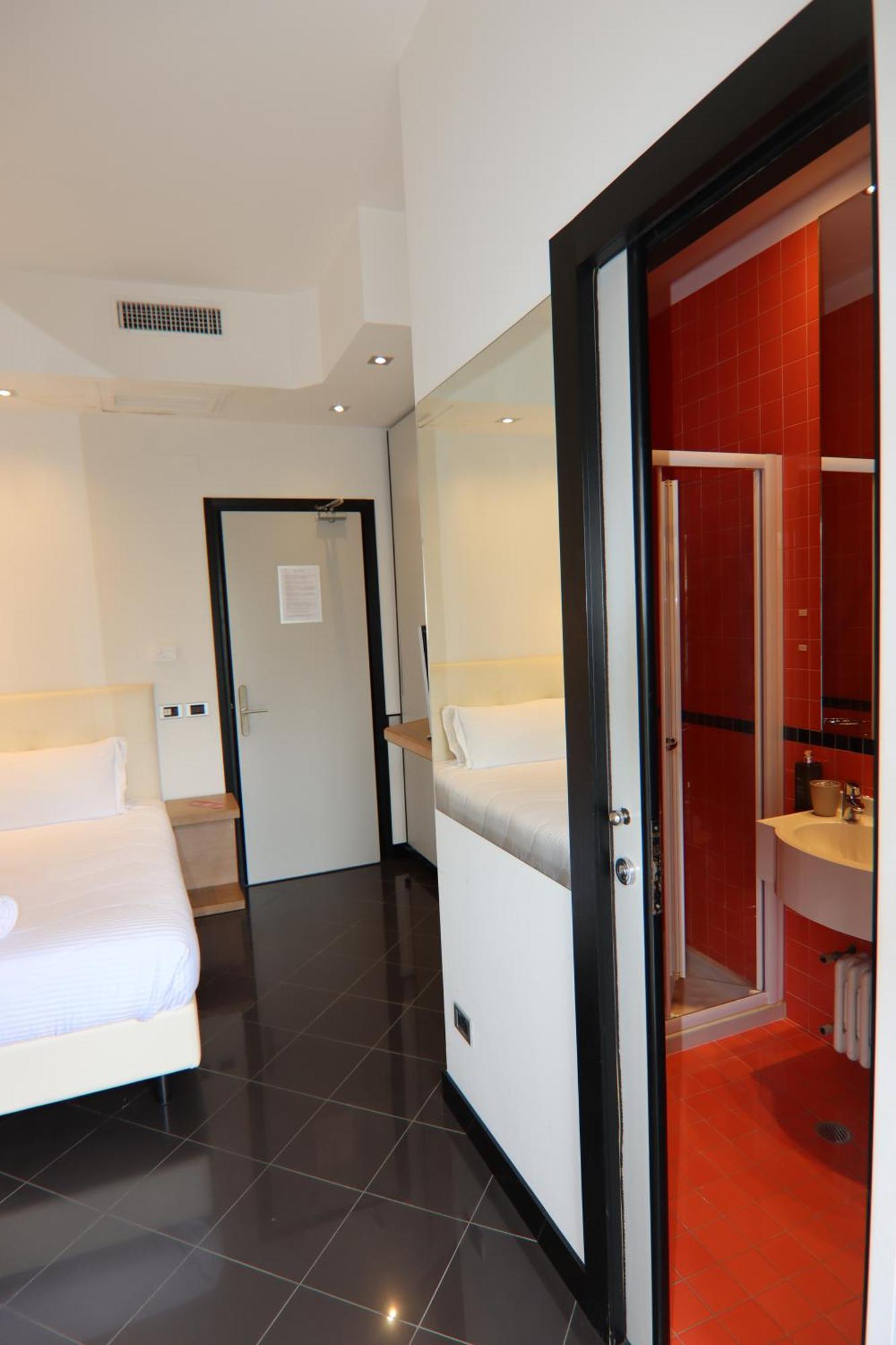 Single Room Balcony,1663738953:JPEG
