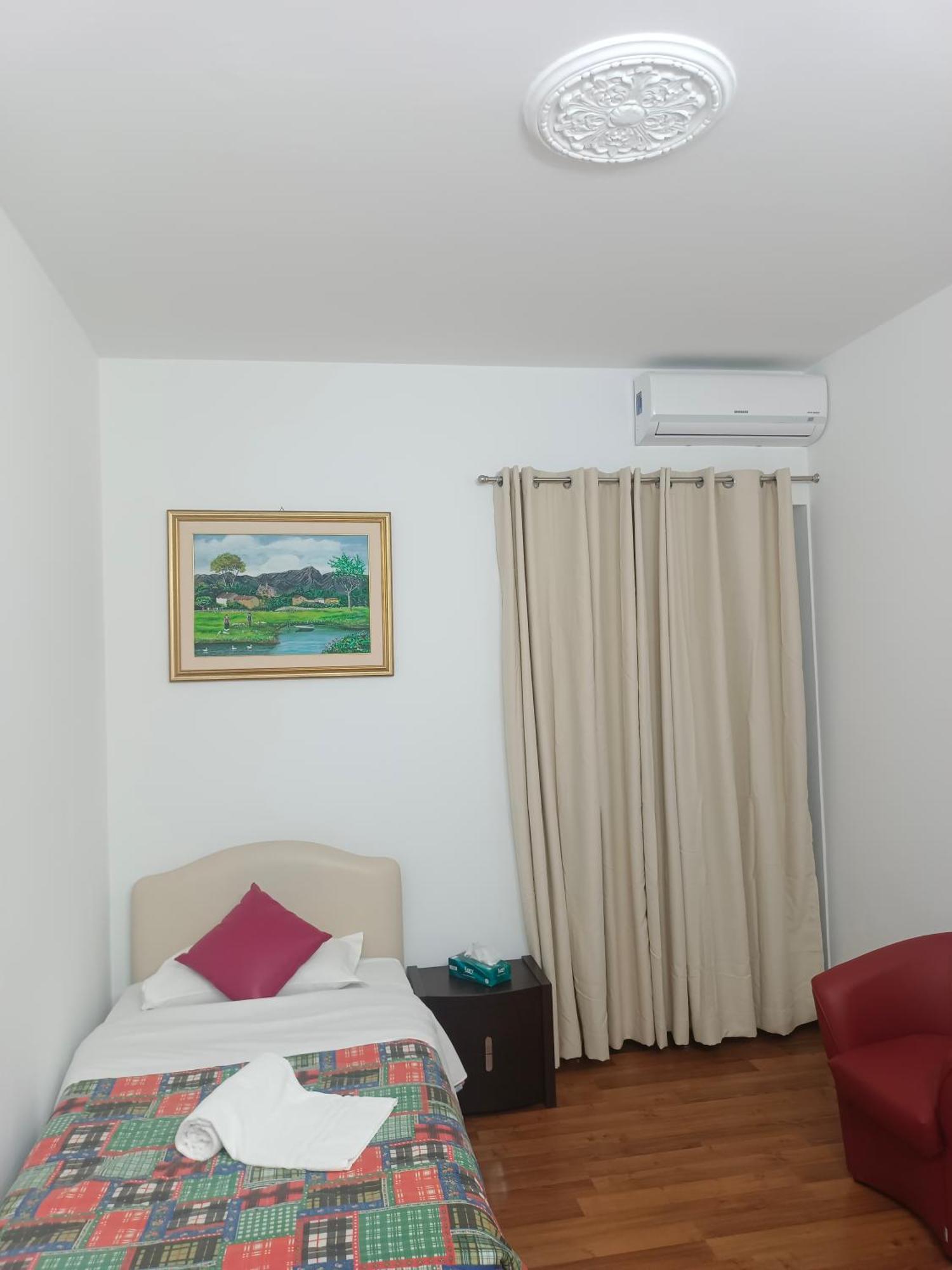 Single Room Balcony,1669857100:JPEG