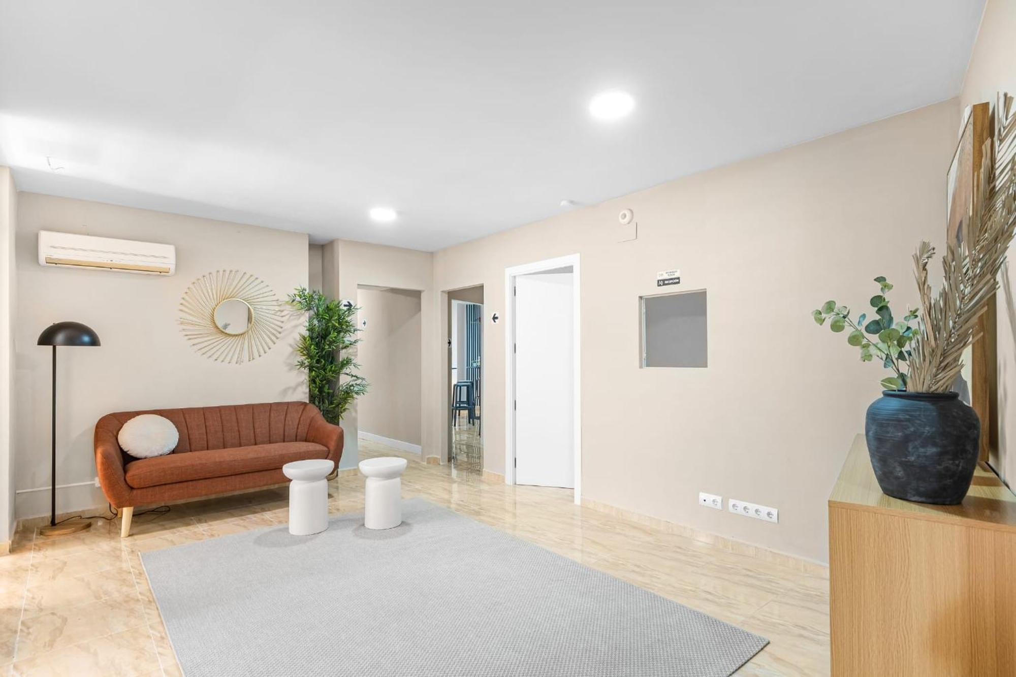 Double Room,1664289027:JPEG