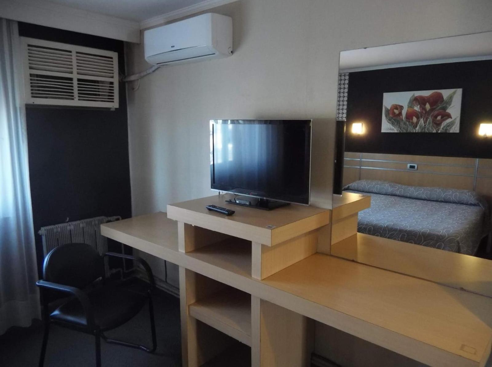 Double Room,1664657837:JPEG