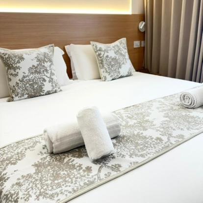Double or Twin Room Private Bathroom