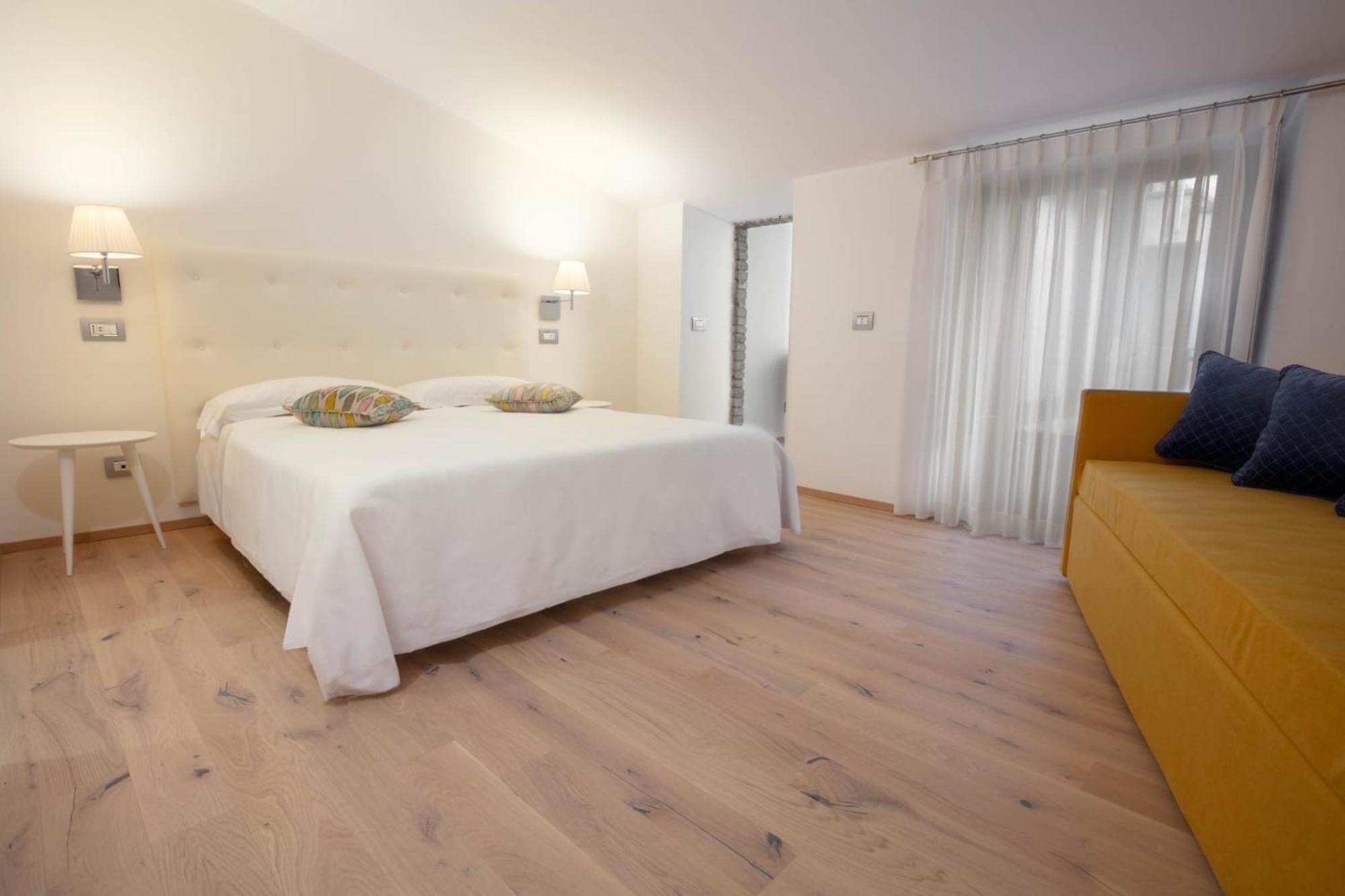 Junior Suite,1665398787:JPEG