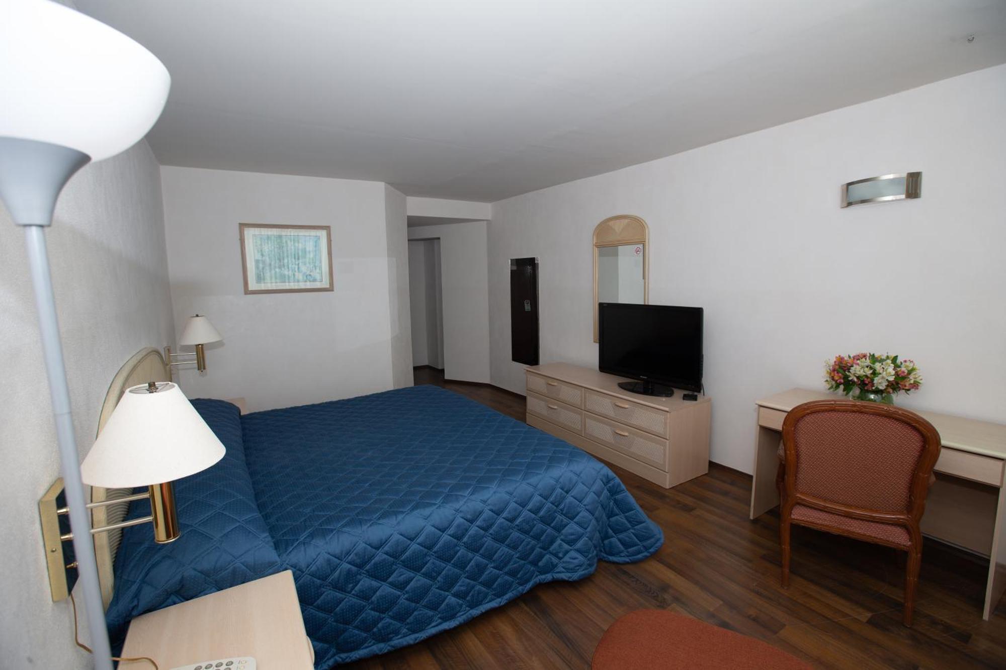 Deluxe King Room,1665414141:JPEG