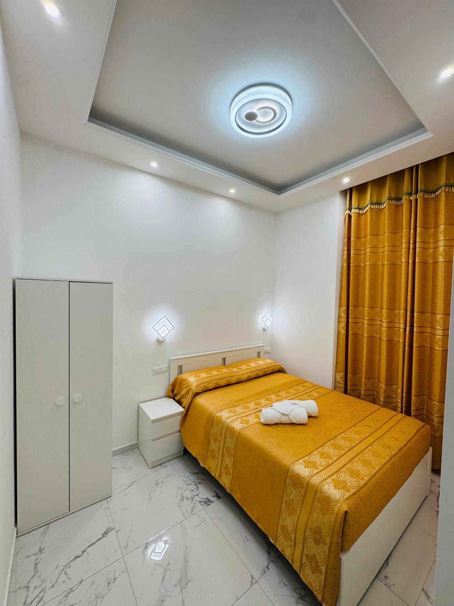 Double Room Private Bathroom