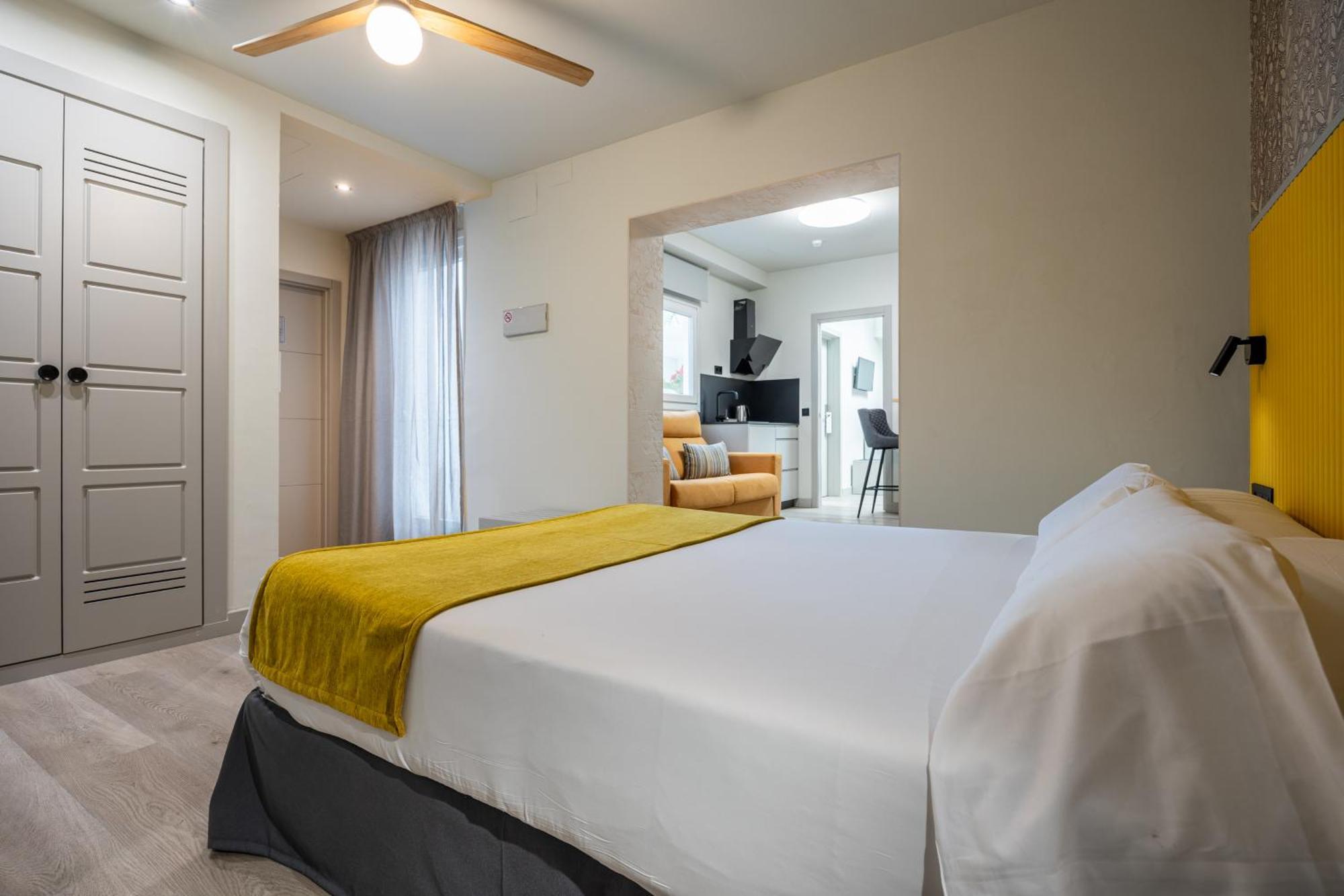 Two-Bedroom Deluxe Apartment