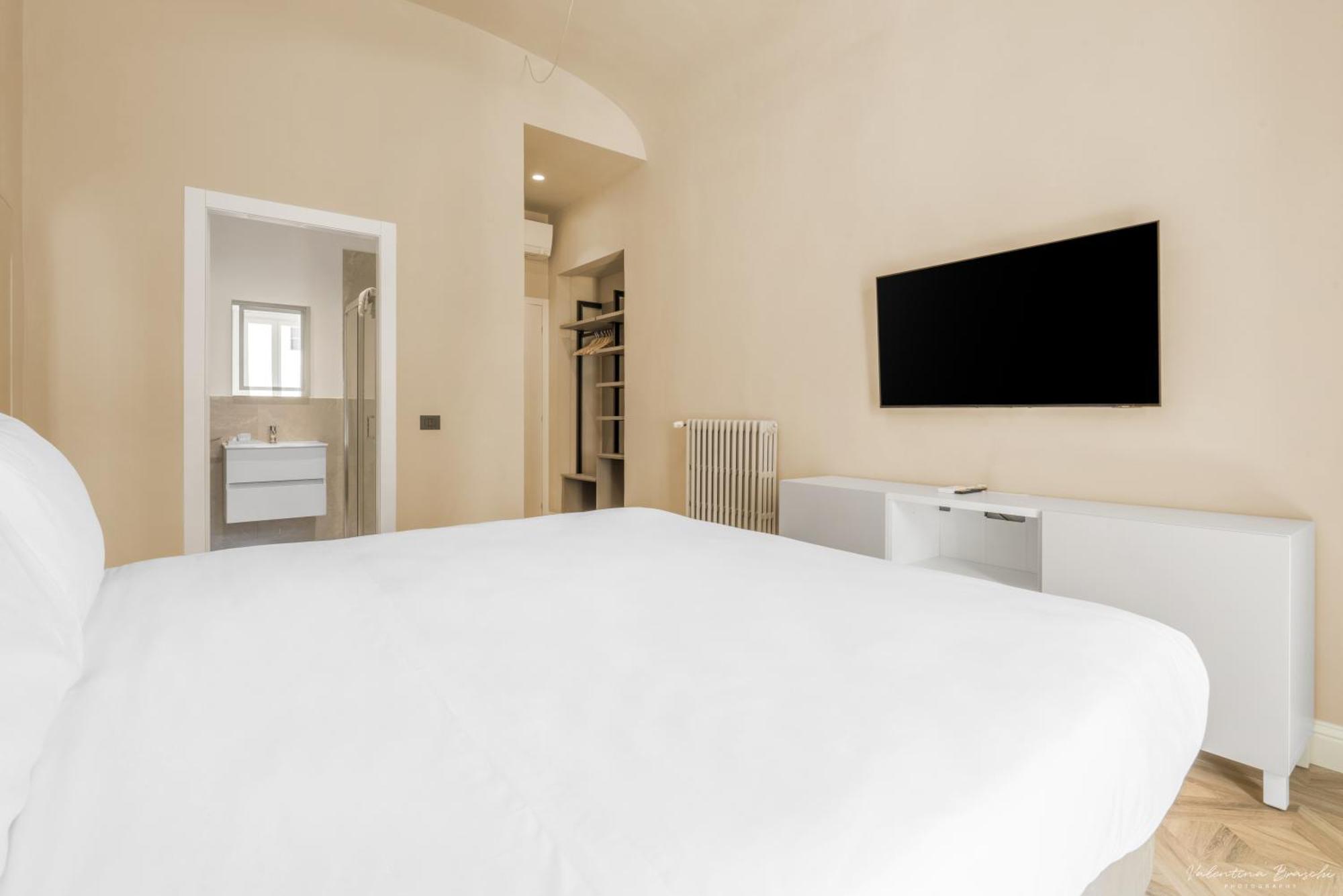 Three-Bedroom Deluxe Apartment,1666920298:JPEG