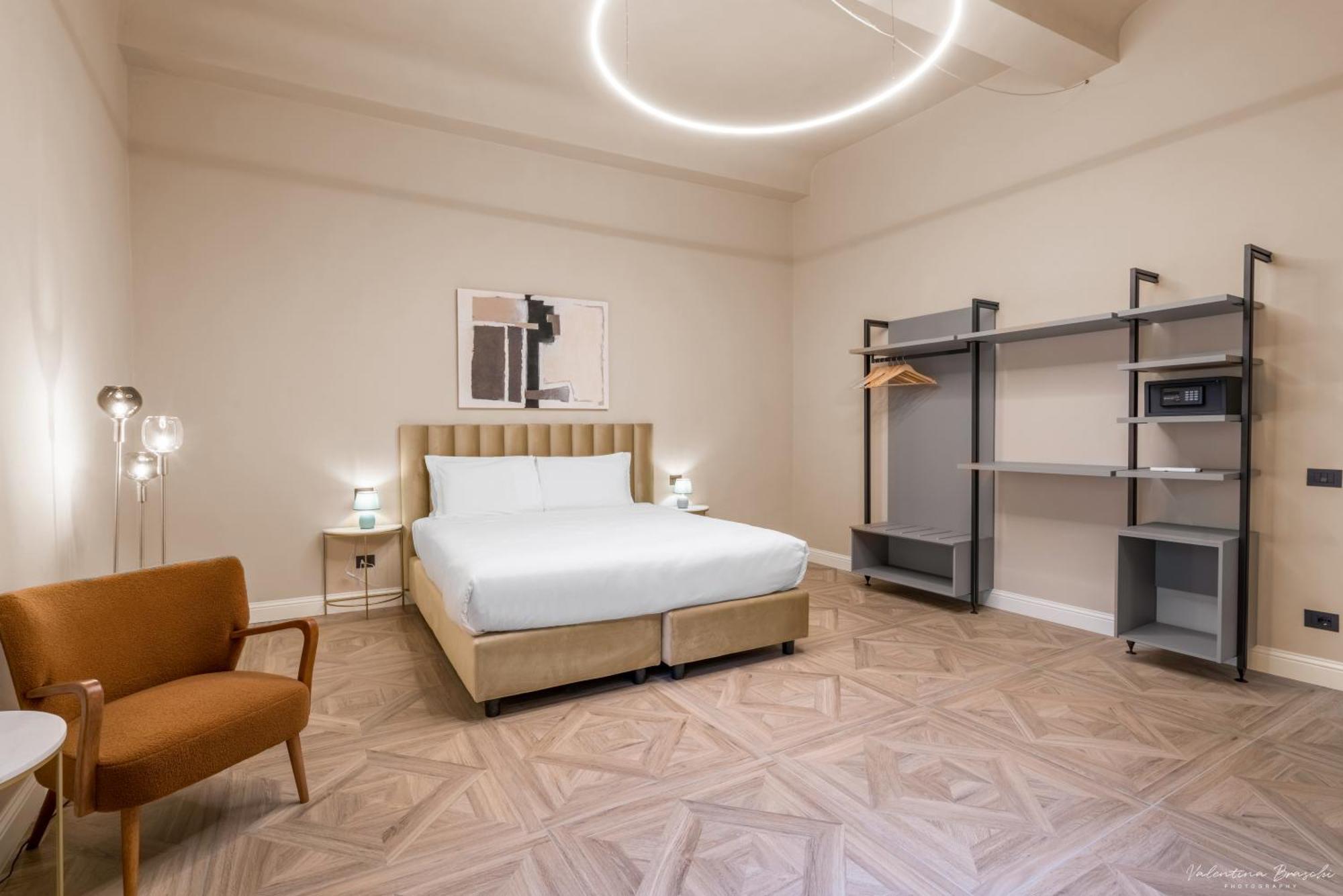 Three-Bedroom Deluxe Apartment