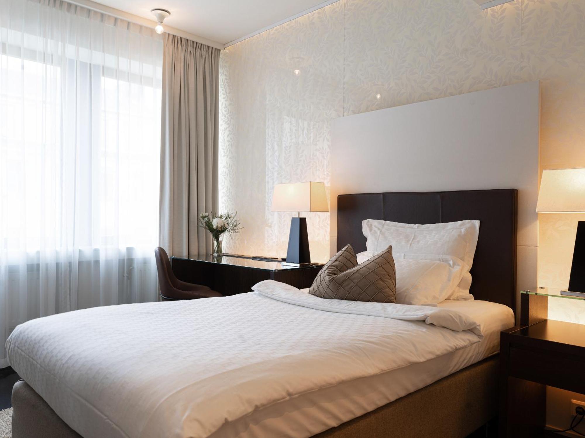 Standard Single Room,1667434470:JPEG