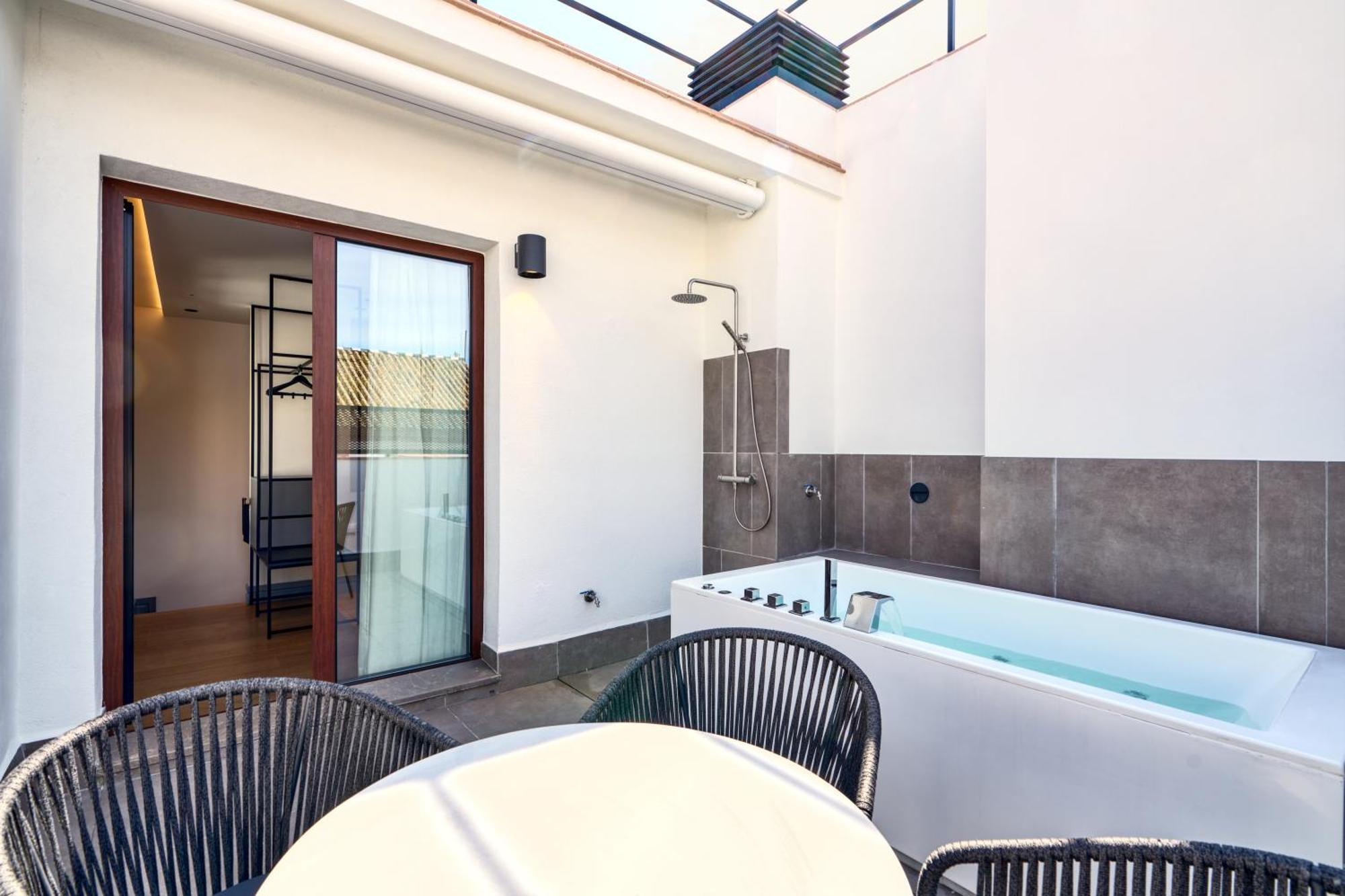 Superior Room Jacuzzi terrace