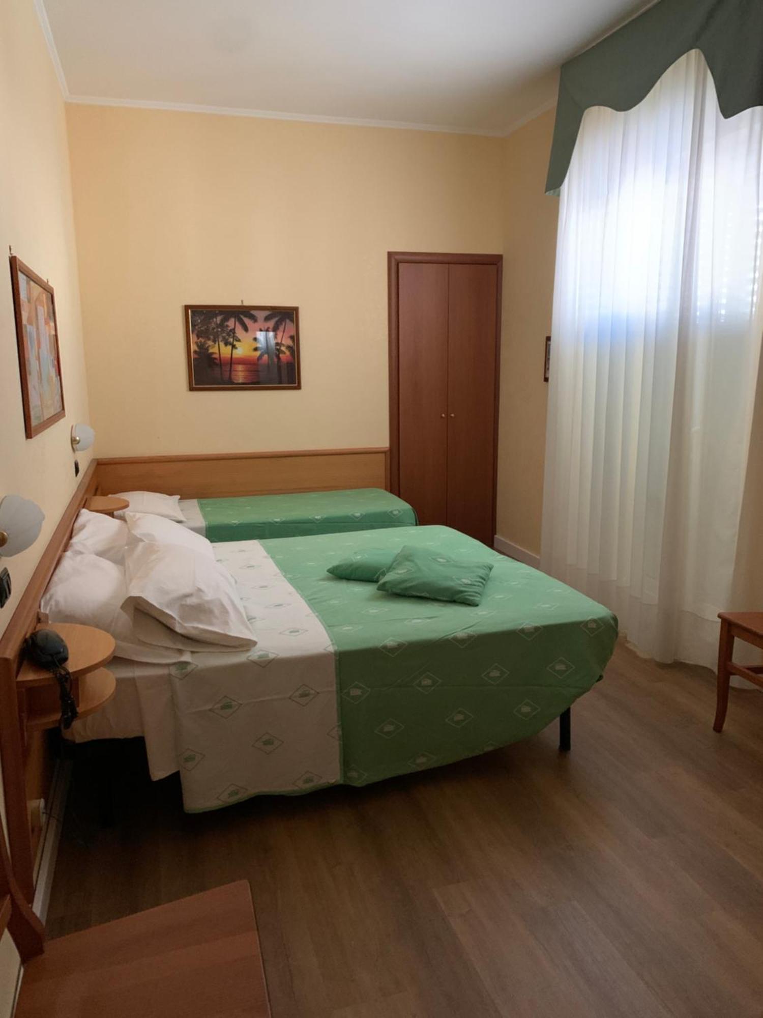 Standard Triple Room,1668075776:JPEG