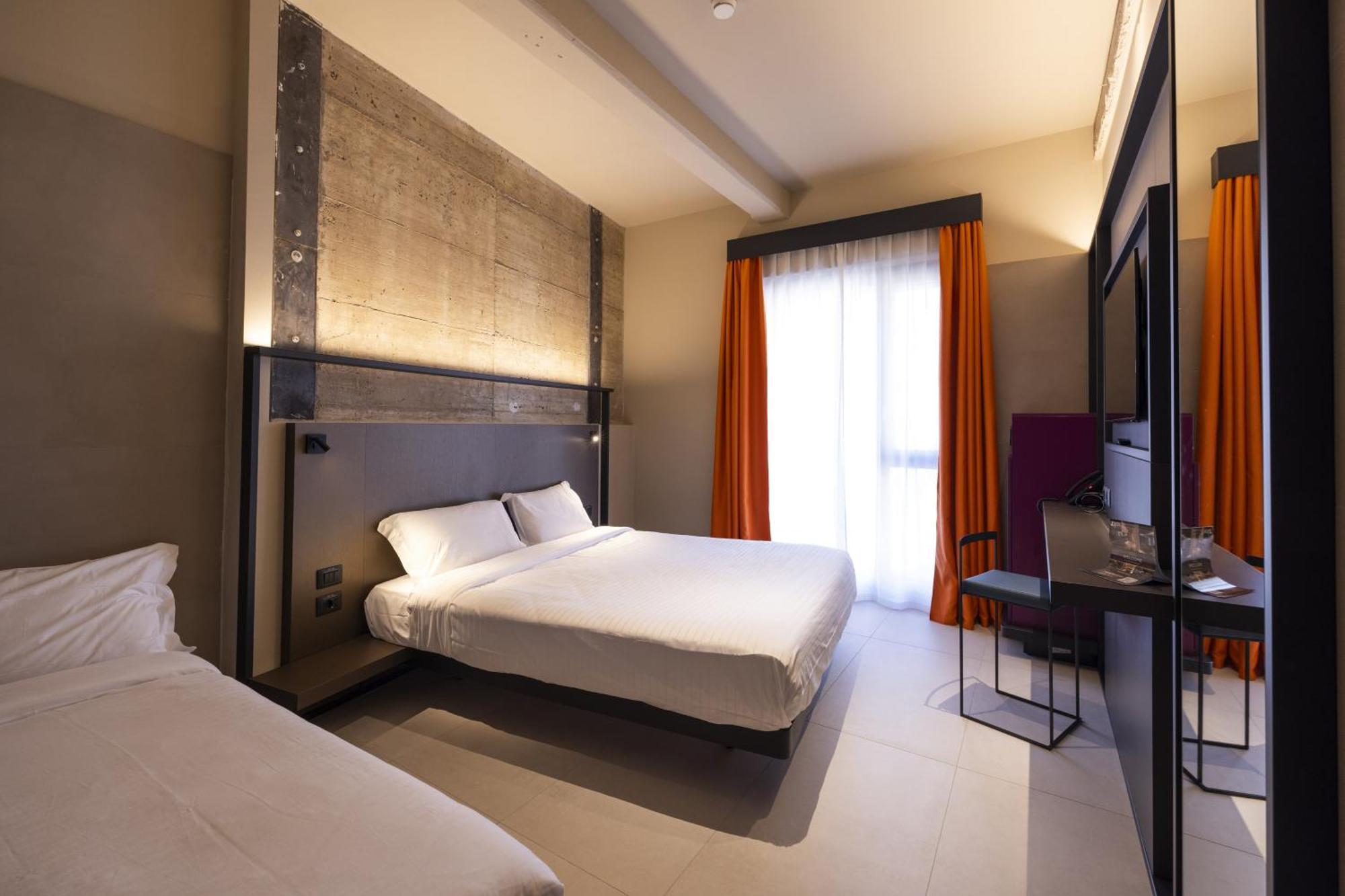 Triple Room,1668326170:JPEG