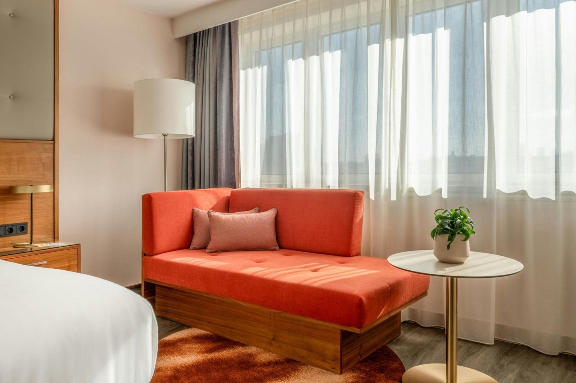 Executive Room M Club lounge access Guest room 1 King,1669010538:JPEG