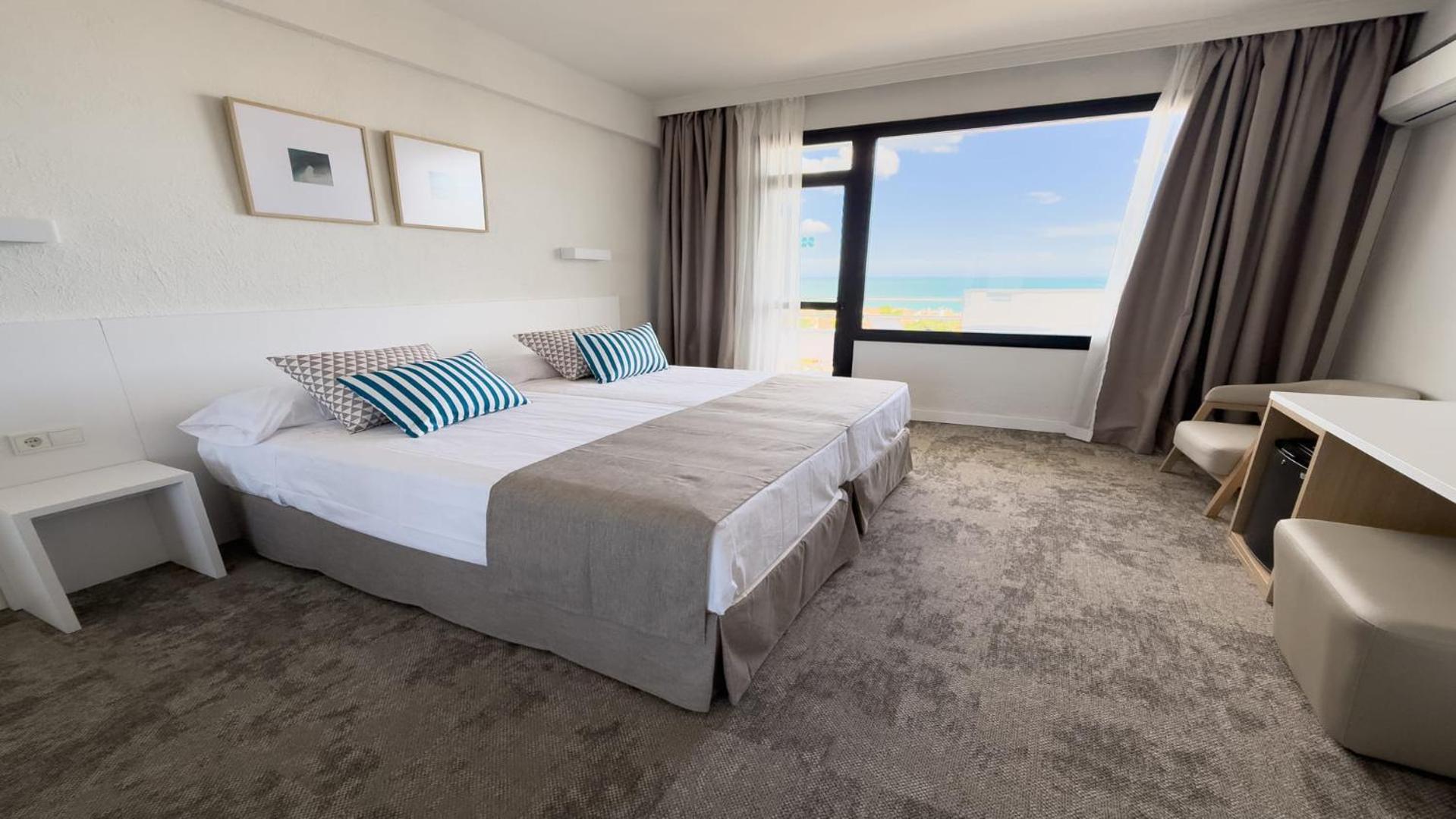 Double Room with Sea View,1758289603:JPEG