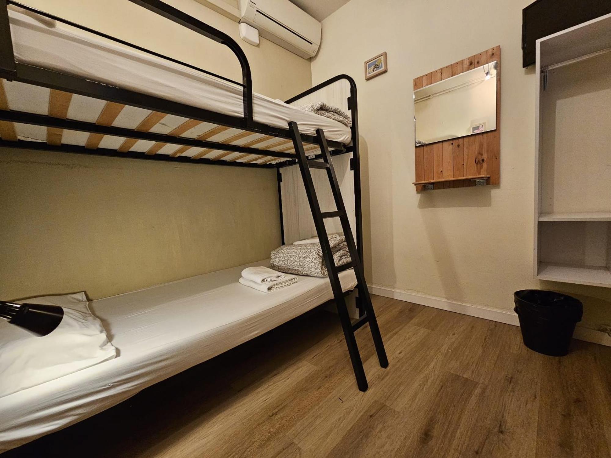 Twin Room Bunk Beds