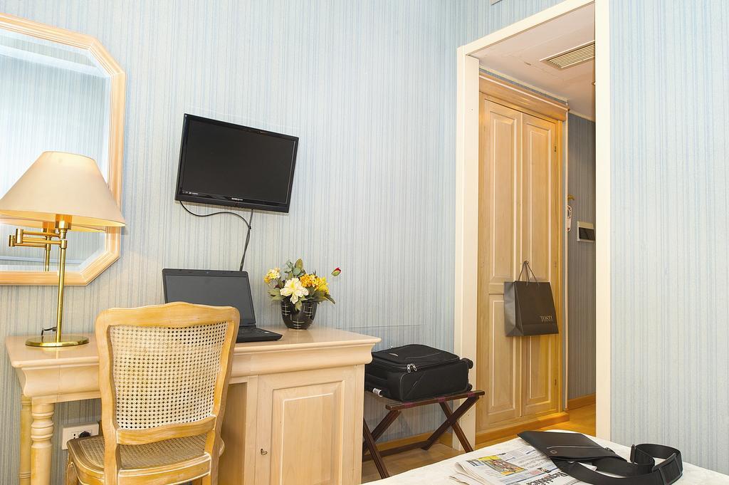Single Room