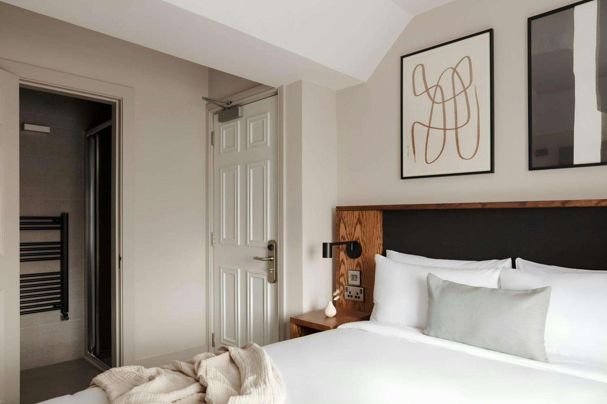 Double Room,1670921474:JPEG